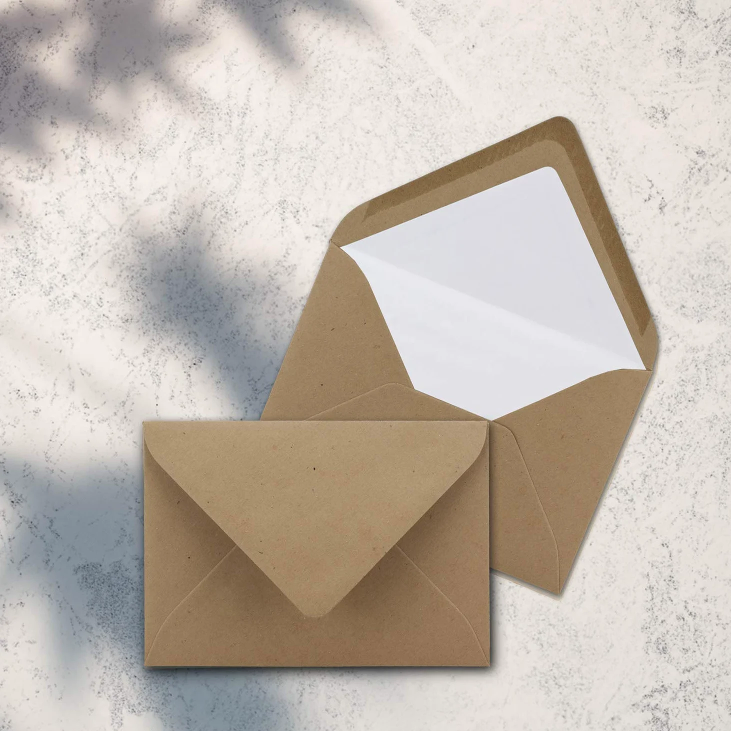 500 buste per lettere in carta kraft riciclata, formato DIN C6, colore: marrone sabbia, con fodera in carta velina bianca, incollaggio a umido, senza finestra, 114 x 162 mm, serie UmWelt