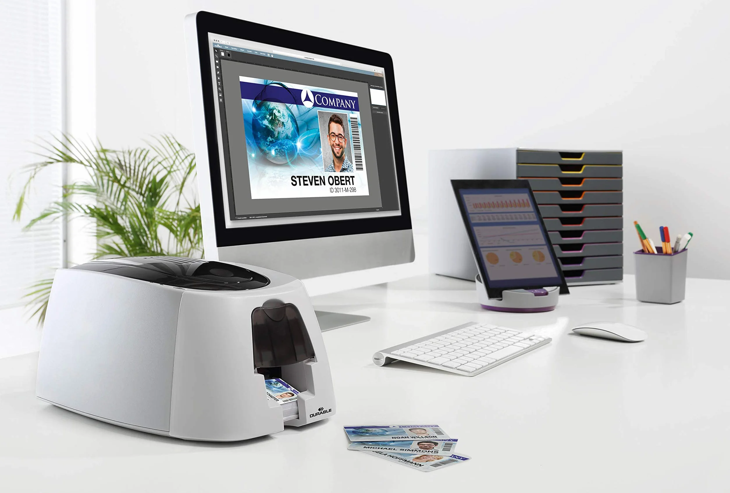 Durable 891300 Kit di stampa Duracard, nastro a colori YMCKO e tessere neutre in plastica da 0,76 mm, per stampa in qualità fotografica, assortiti