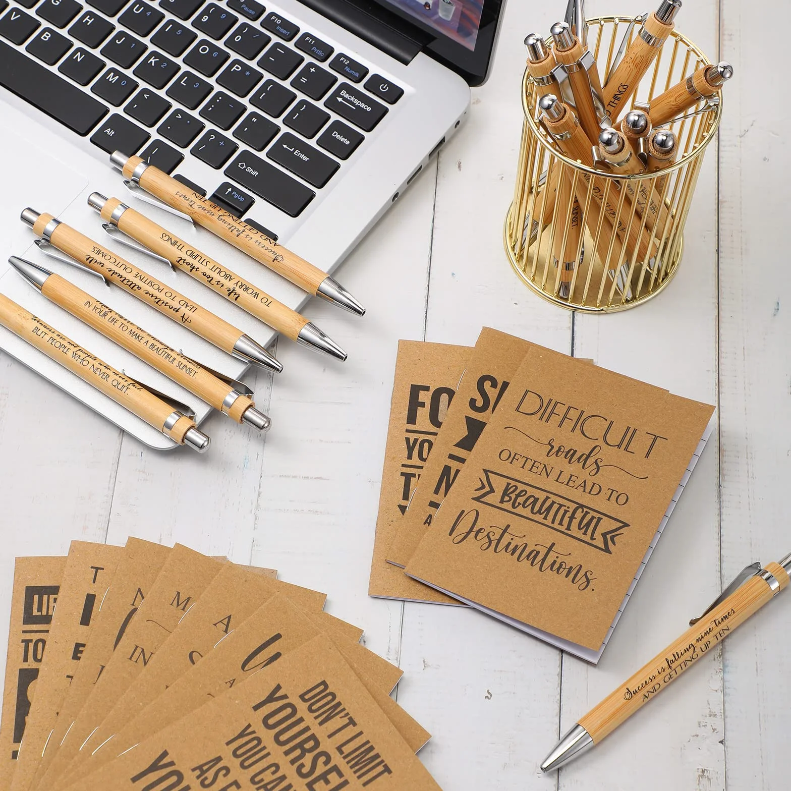 PerKoop 200 quaderni motivazionali in carta kraft, piccoli diari in bambù, penne ispiratrici per donne, uomini, ufficio, scuola, dipendenti, colleghi, insegnanti, volontari, regalo