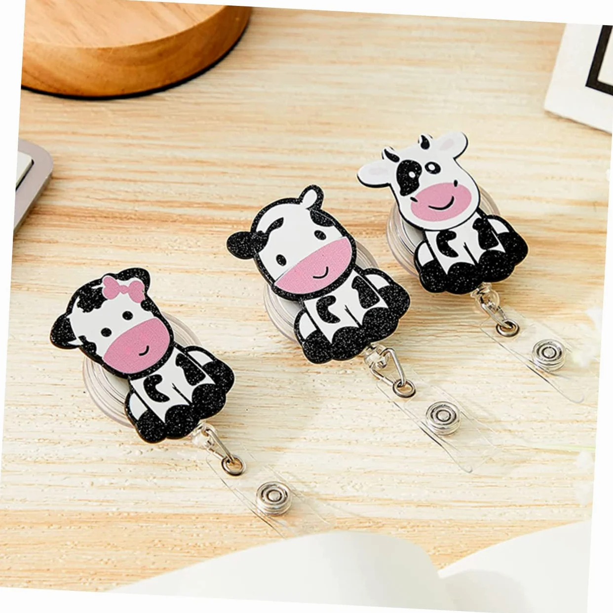 3 Set Di Porta Badge Pediatrici Con Porta Badge E Cordino Design Con Clip Posteriore Fissata Sicuro Per Cintura Facile Accesso 3 Pezzi*3