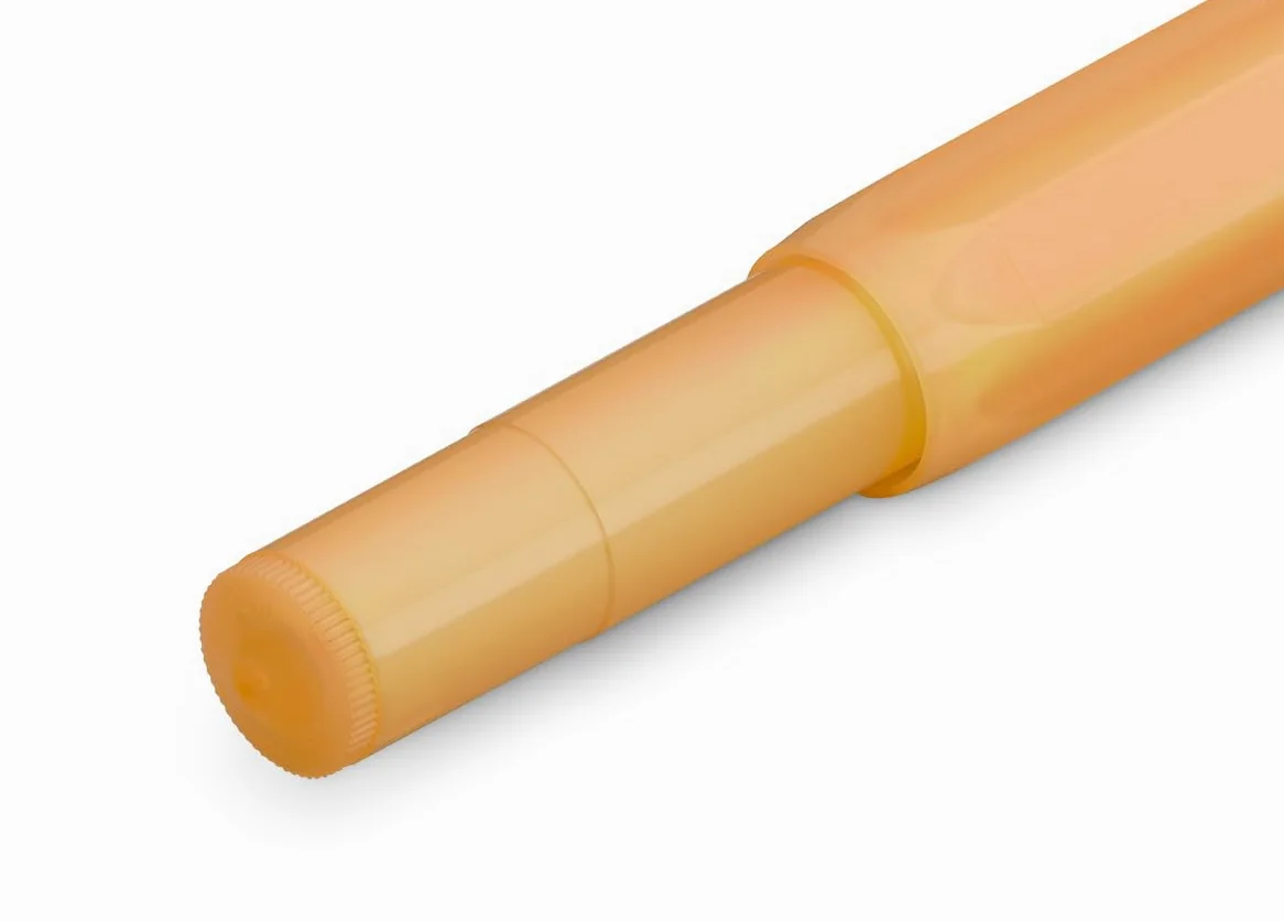 Kaweco COLLECTION - Penna stilografica con pennino in acciaio, per cartucce d'inchiostro, 13 cm, pennino F, colore: albicocca
