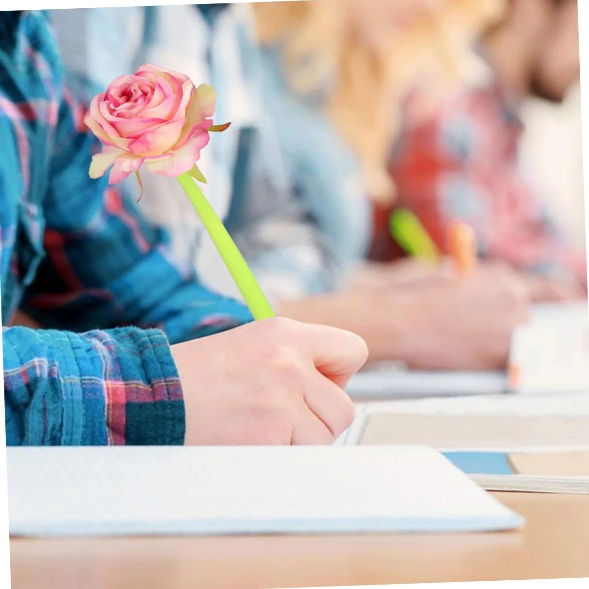 Operitacx 8pezzi Penne Gel Rosa Per Scuola e Ufficio Design Romantico Per Studenti e Appassionati Di Cancelleria Inchiostro Blu Stile Random