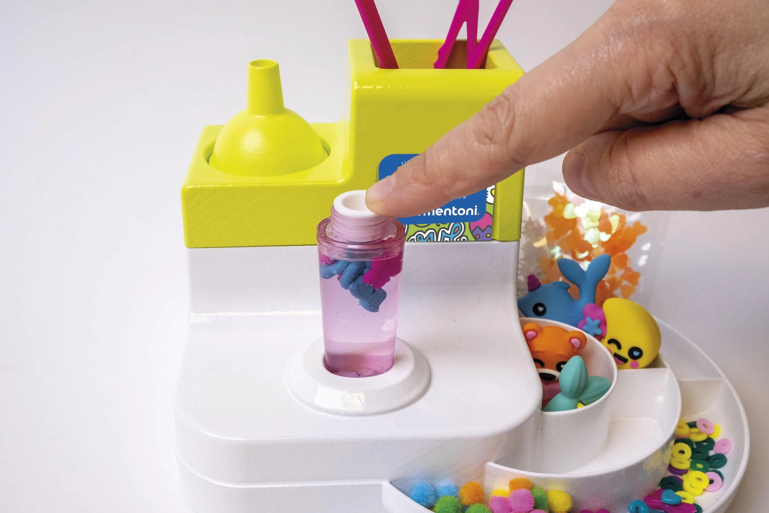 Clementoni Laboratorio Evidenziatori Personalizzati Kit Creativo Bambini 6+ Anni 50+ Accessori 6 Evidenziatori Made in Italy