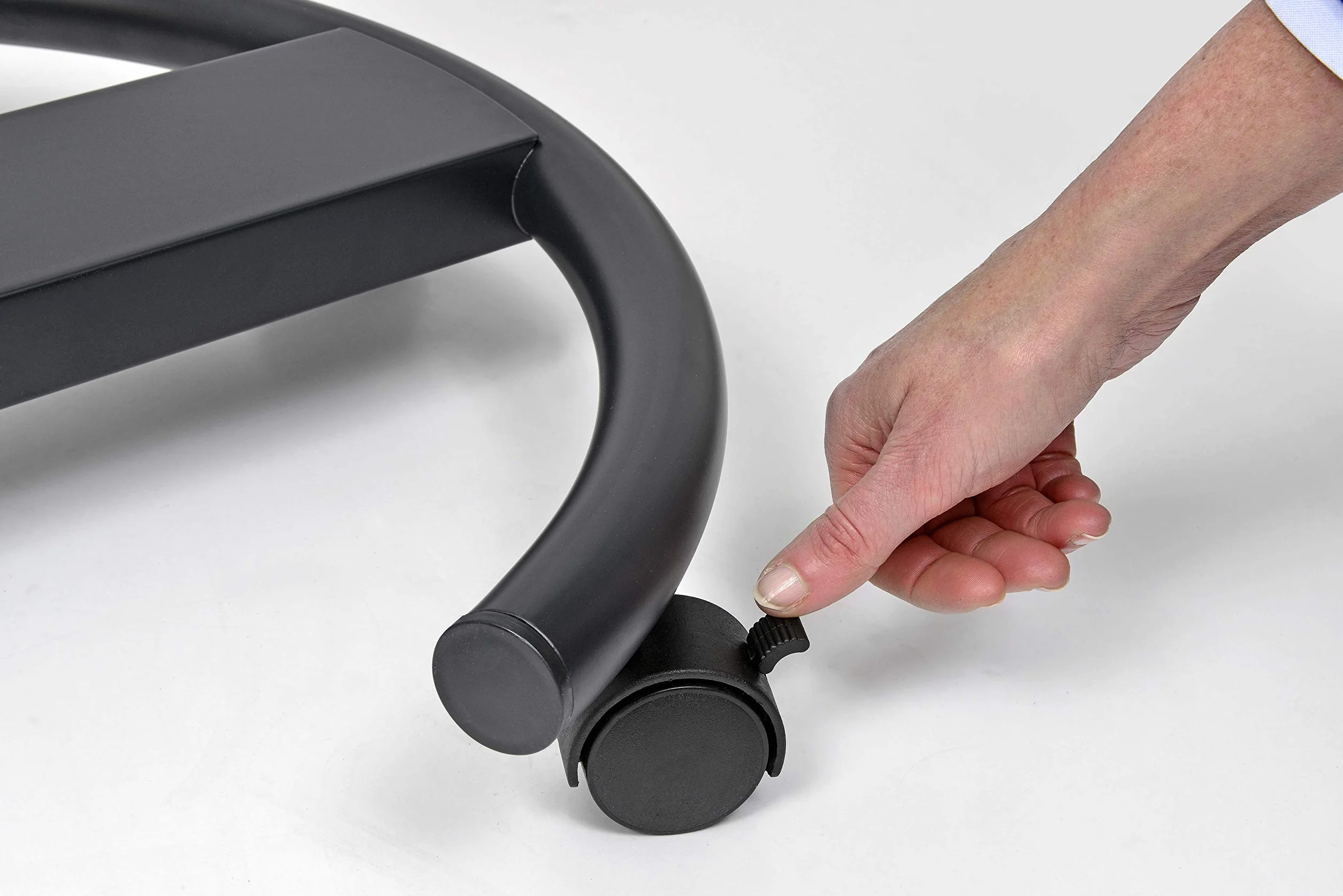 Legamaster Lavagna a fogli mobili triangolari universale – Superficie magnetica e lavabile a secco (68 x 105 cm) – Base rotonda – Nero – ideale per riunioni e brainstorming