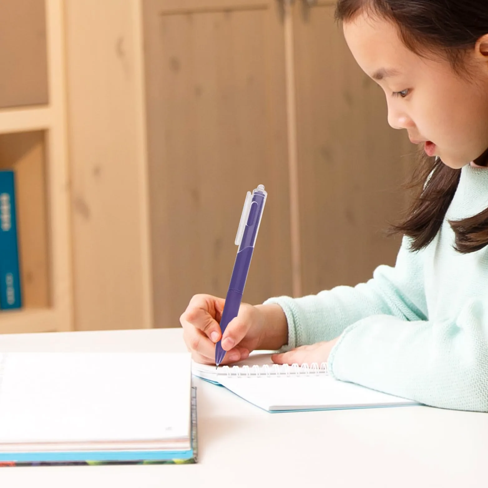 Set 50 Penne Gel Nere Retrattili a Punta Fine Penne Compatte Leggere Clip Robusta per Ufficio Scuola e Uso Quotidiano per Scrittura Precisa e Asciugatura Rapida