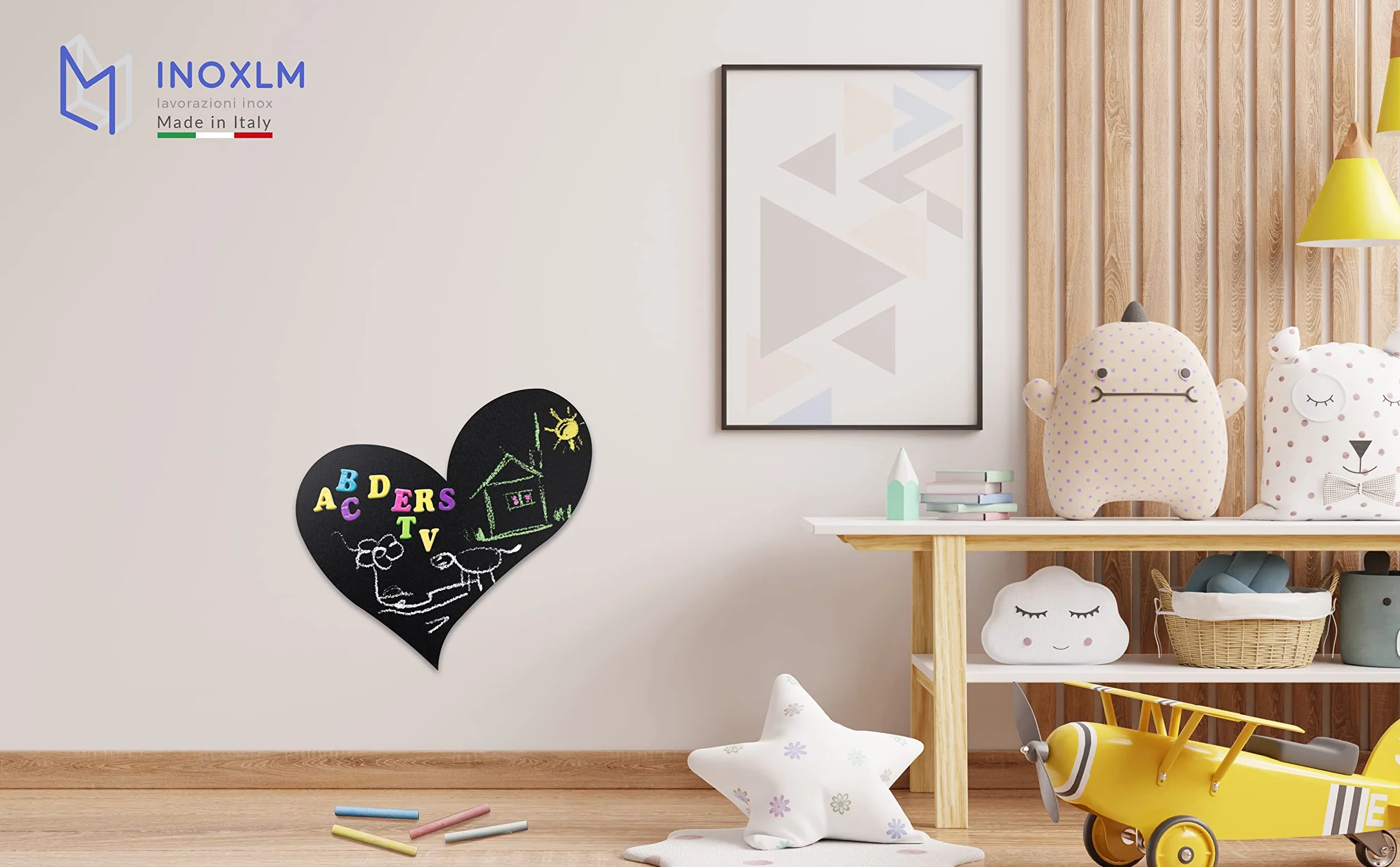 INOXLM Lavagna Magnetica da Parete in Acciaio forma di Cuore scrivibile con Pennarello | Bacheca ricordi | Lavagna calamite | Magnetica per foto souvenir | Lavagna bambini | Bacheca 36x34 cm (Nero)