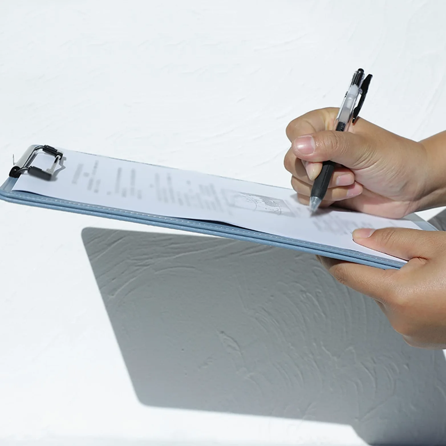 Liudan Portablocco Appunti A4 e Letter-Sized con Clip di Metallo File Ordinamento dei collettori con Ganci telescopici Scrittura della Cartella da Scrittura (2 Confezioni) Clipboard Portablocco