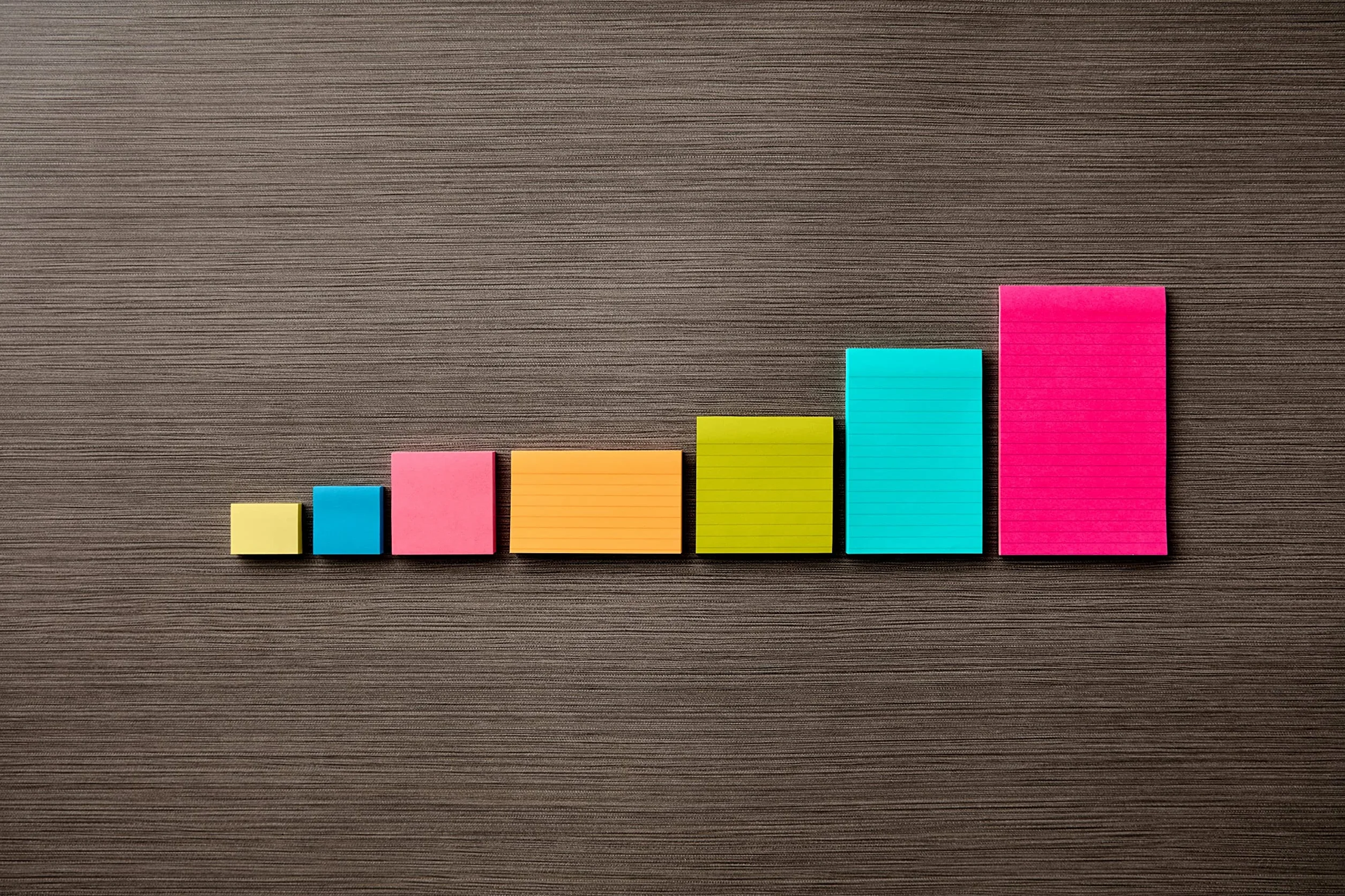 Post-It Colori Assortiti a Righe 76 mm x 127 mm 100 Fogli 5 Blocchetti