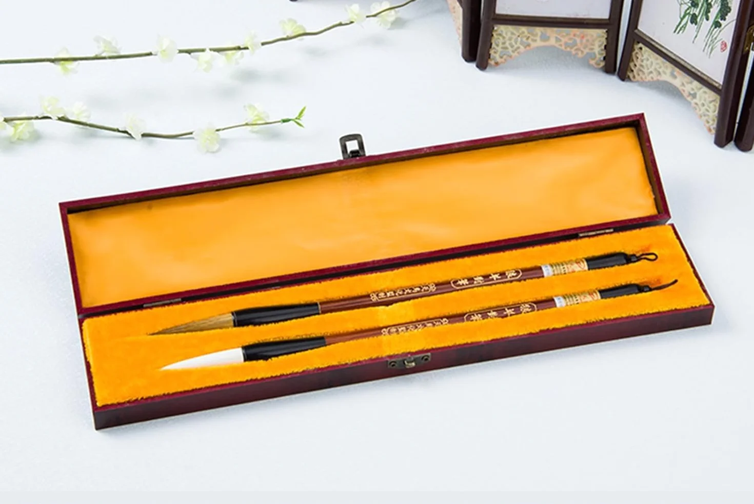 Set di 2 pennelli per calligrafia cinese, capelli naturali e lana, con custodia in legno 514320