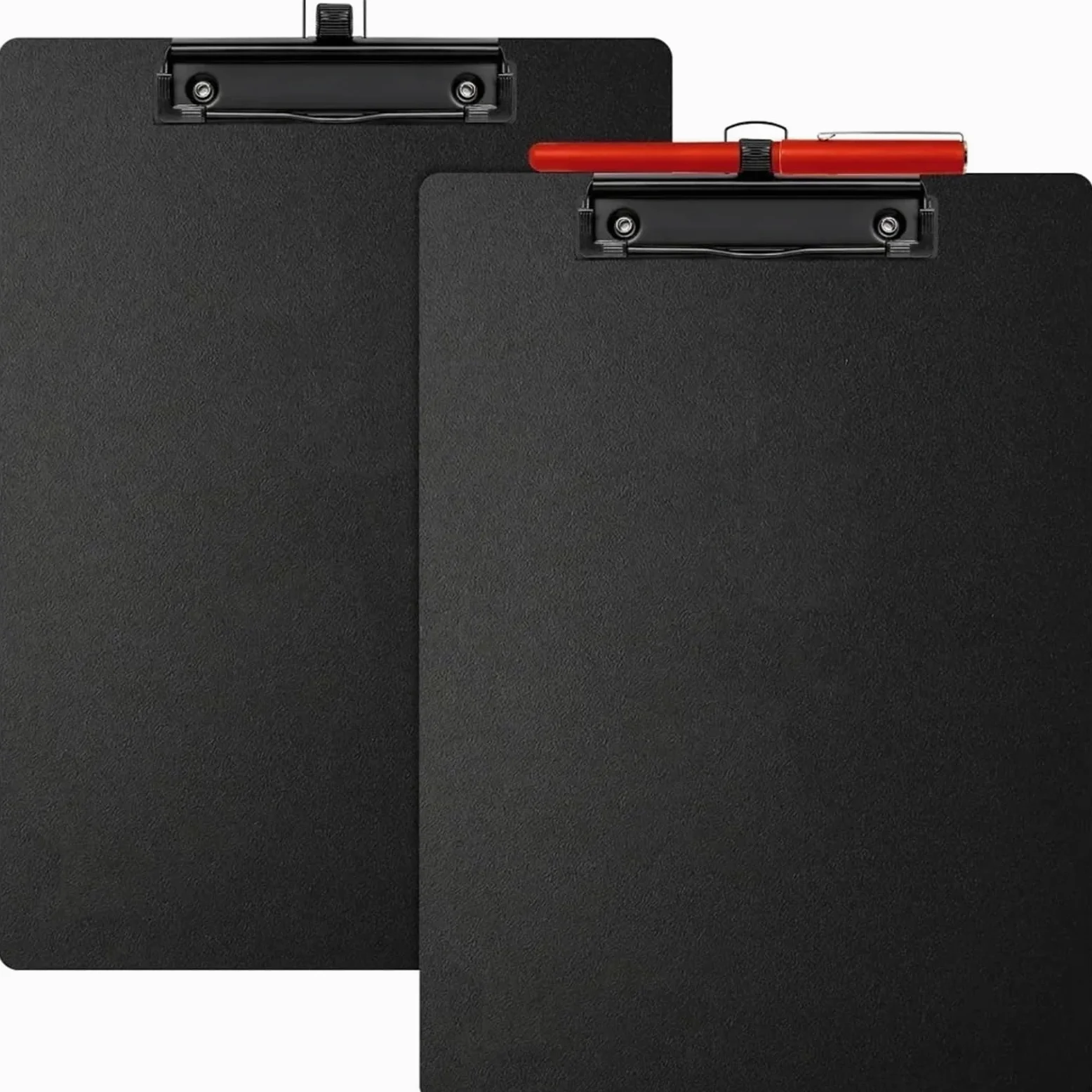 Cartellina Rigida Con Pinza Portablocco nero formato A4 con portapenne. Portablocco nero con piccole clip.