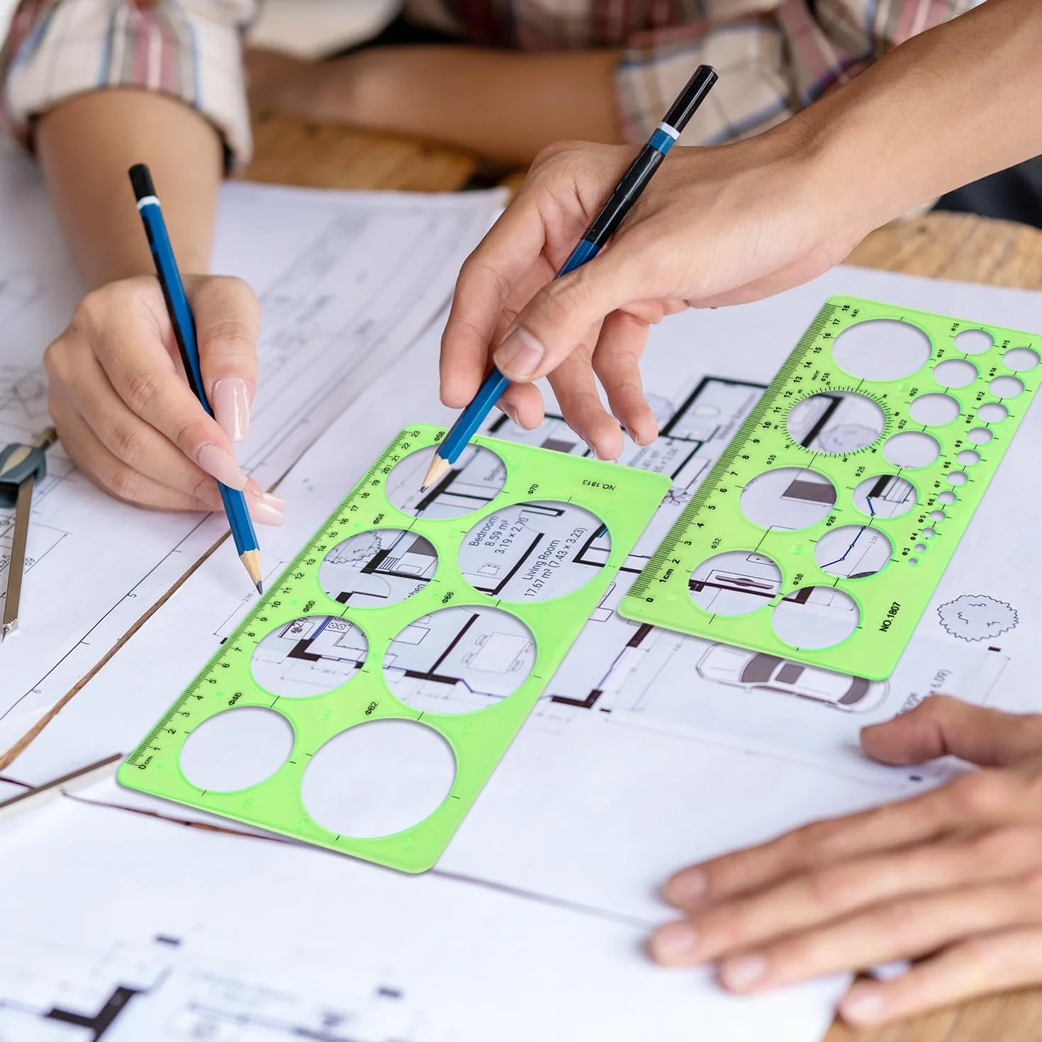 Stencil Cerchio in Plastica per Disegno, Righello Modello Cerchio con 29 Cerchi per Studenti
