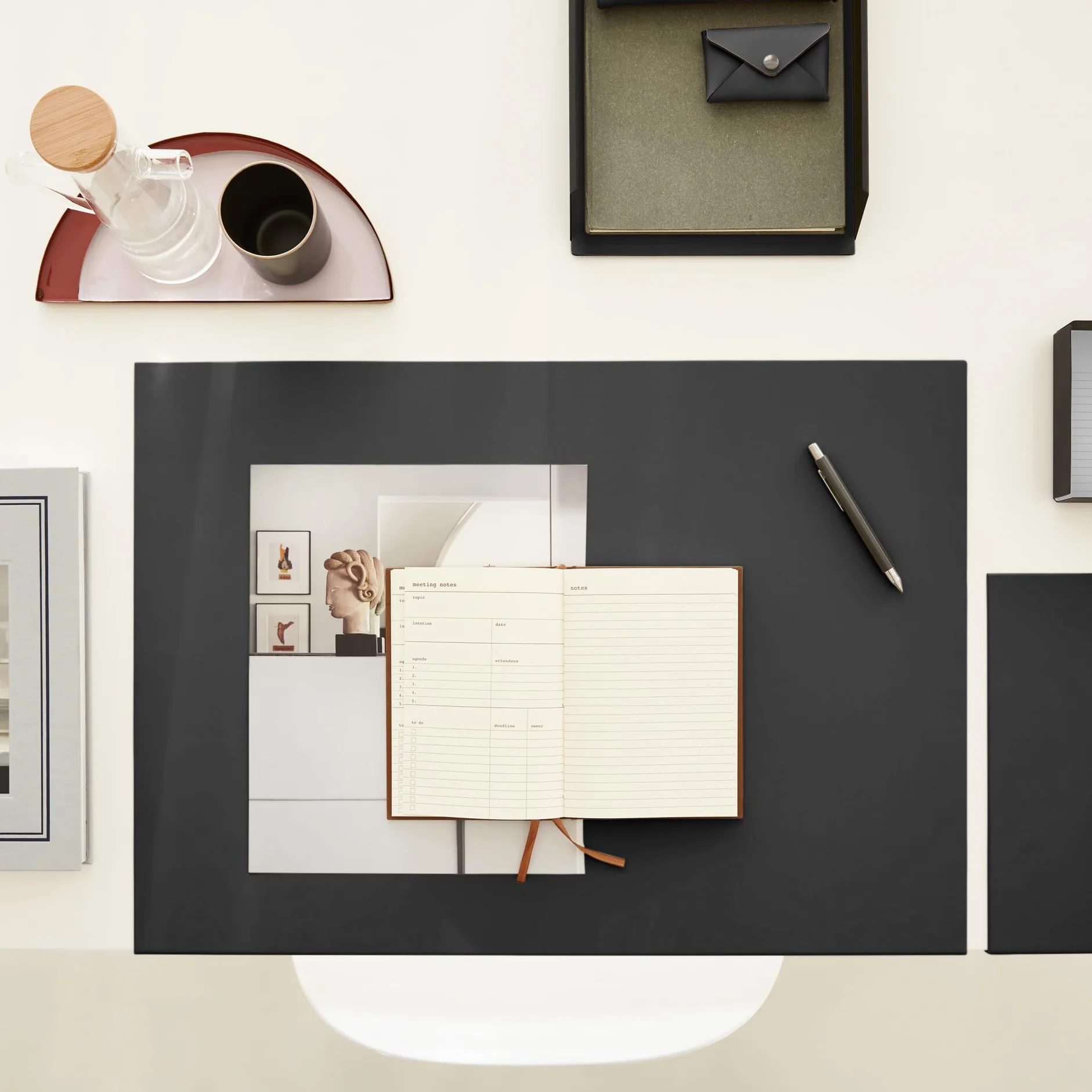 Talia Scrivania Ufficio in Cuoio Nero cm 90x60 Design Moderno Acciaio Profilo a L Made in Italy