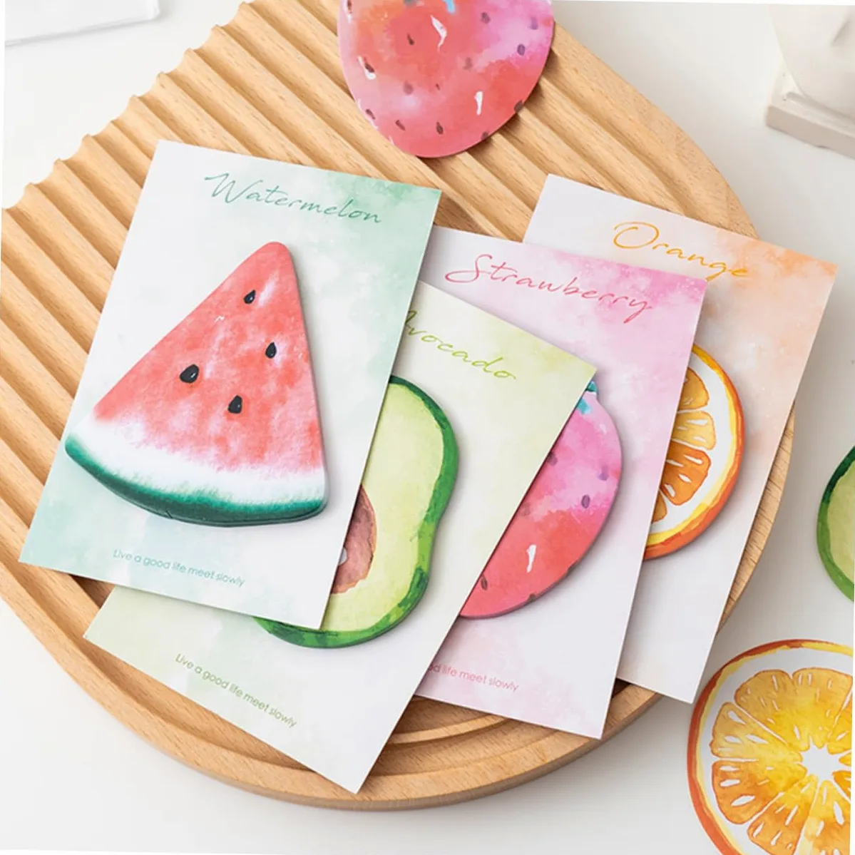 Uonlytech 4 Pezzi 8 Note Adesive a Forma Di Frutta Colorato Divertente Pastiglie Taccuini Di Uso Quotidiano Taccuini Portatili Adesivi Per Libri Schede Del Libro Pad Di Memo Compatti Carta