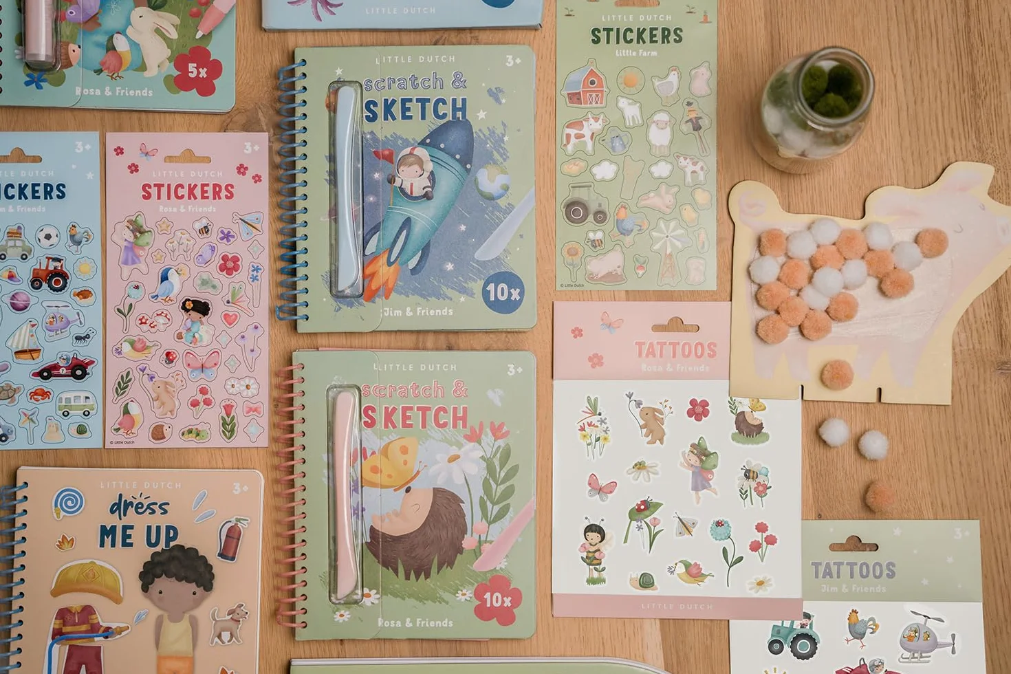 Little Dutch Libro con adesivi Dress me up Jim & Friends