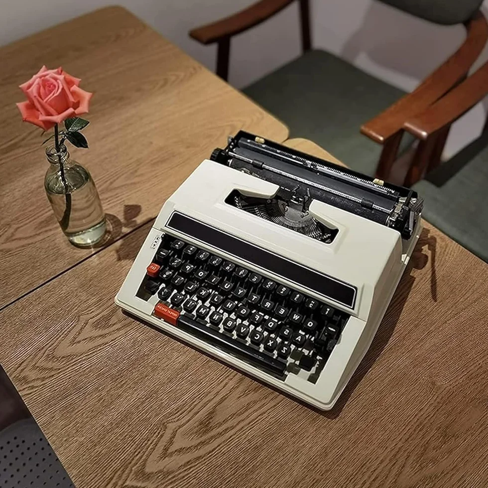Classica macchina da scrivere manuale vecchio stile, portatile e facile da usare, include set di nastri, macchina da scrivere