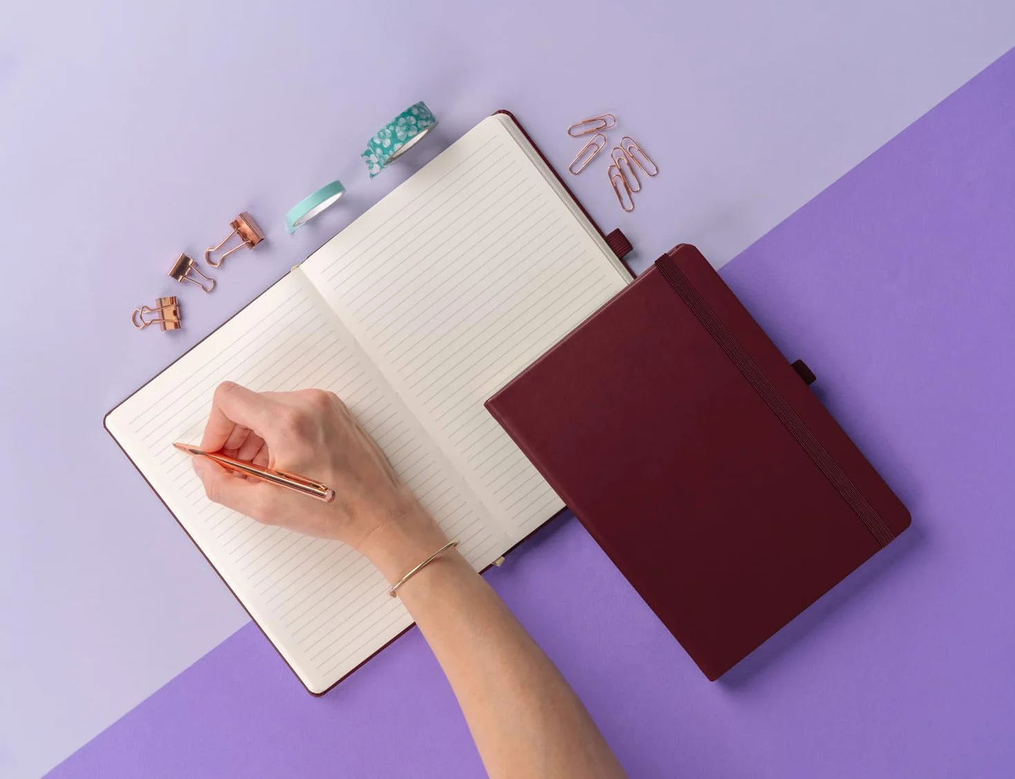 NOTIQUE Taccuino a righe con copertina rigida 15x21cm 192 pagine Bordeaux