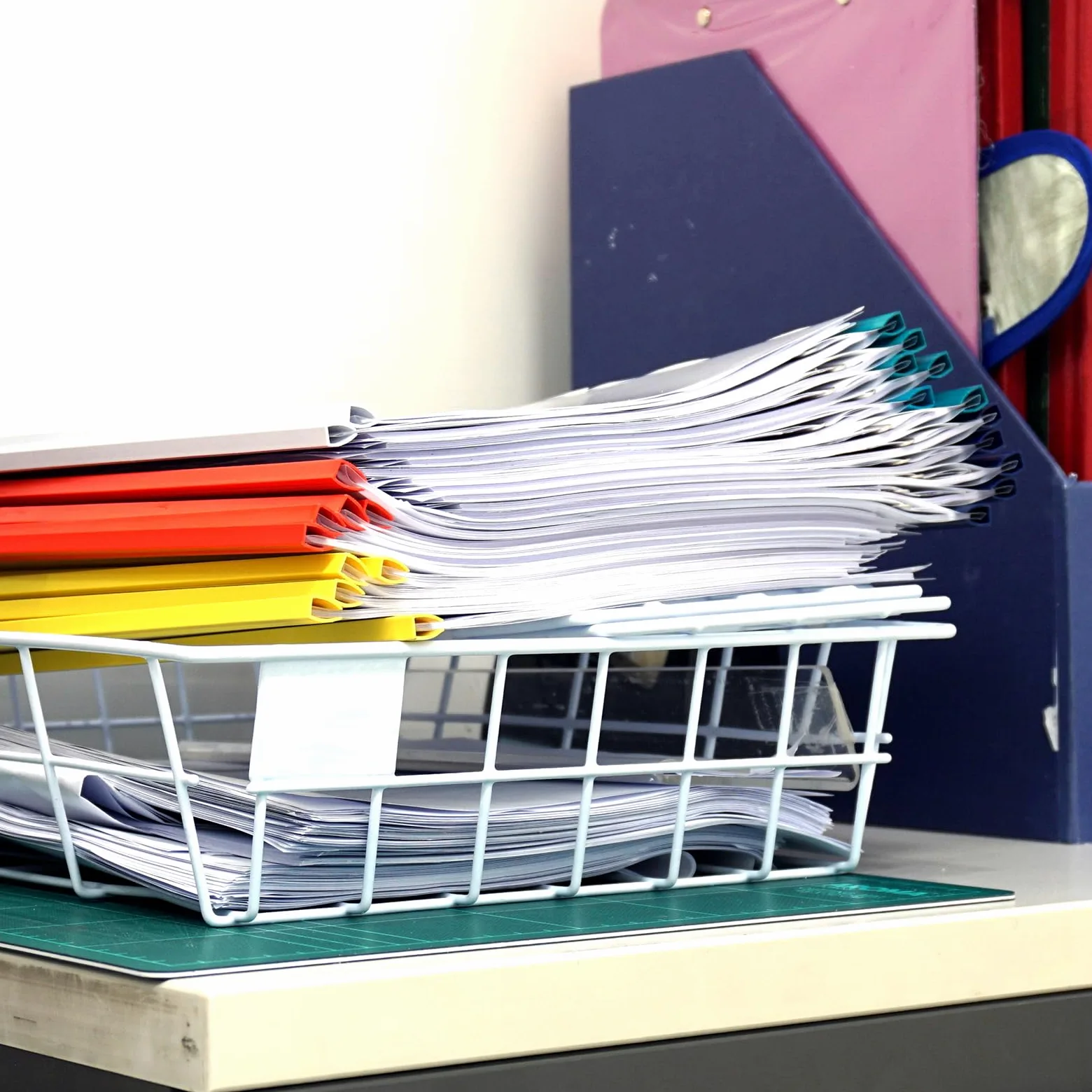 PATIKIL 30Pz Rilegatura Fogli A4 20x25mm 220 Fogli Giallo | Dorsini Rilegafogli Barre, Scorrevole Capacità, Formato A4 Raccoglitore, per Report Presentazioni Ufficio Curriculum