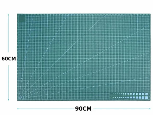 Tappetino da Taglio Scuola Tavolo Scrivania, Tappeto Bifacciale Auto Riparabile Rigenerante, Griglie su Entrambi i Lati stampate in Cm, Angoli, Goniometri, Linee Parallele e Figure.(FORMATO A1 VERDE)