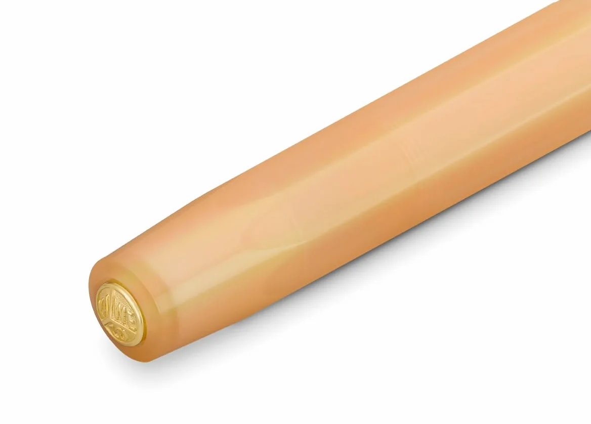 Kaweco COLLECTION - Penna stilografica con pennino in acciaio, per cartucce d'inchiostro, 13 cm, pennino F, colore: albicocca