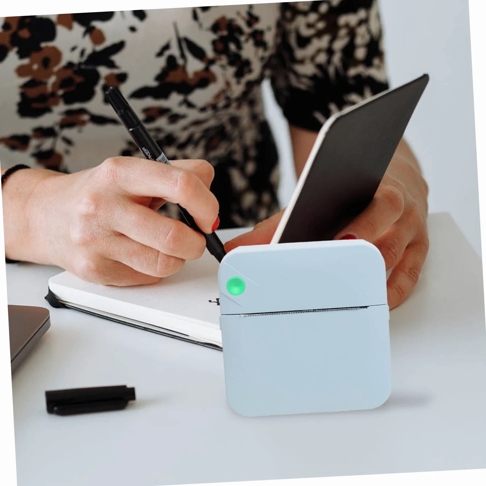 HOMSFOU Stampante Termica Portatile Etichettatrice Leggera in Plastica Ricarica Usb Wireless Per Casa Ufficio Supermercato