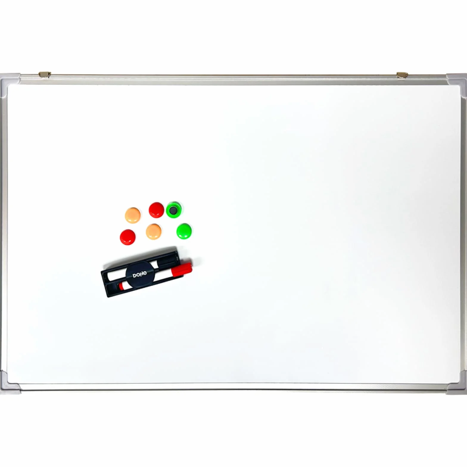 Dohe - Lavagna magnetica 90x60 cm - Accessori: 2 pennarelli, 6 magneti/spilli, gomma e vassoio, lavagna magnetica bianca, cancellabile a secco, cornice in alluminio