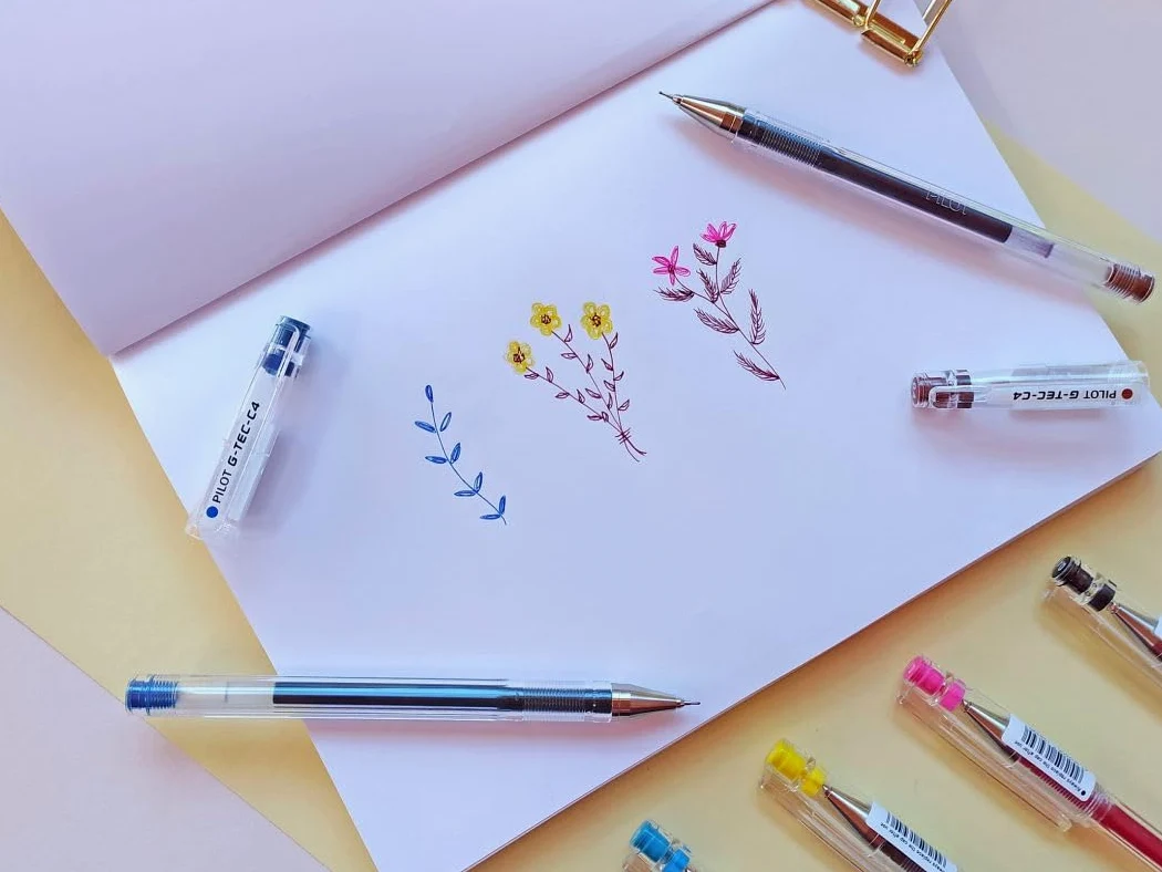 PILOT G-Tec C4 - Penna a sfera con inchiostro gel, punta da 0,4 mm, tratto da 0,2 mm, confezione da 9 colori