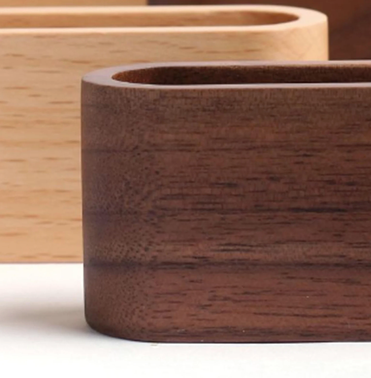Espositore per Biglietti da Visita, Porta Biglietti da Visita per scrivania, in Legno, Organizer Aperto in Legno per Ufficio e casa (Marrone 4,7x2,1x7 cm)