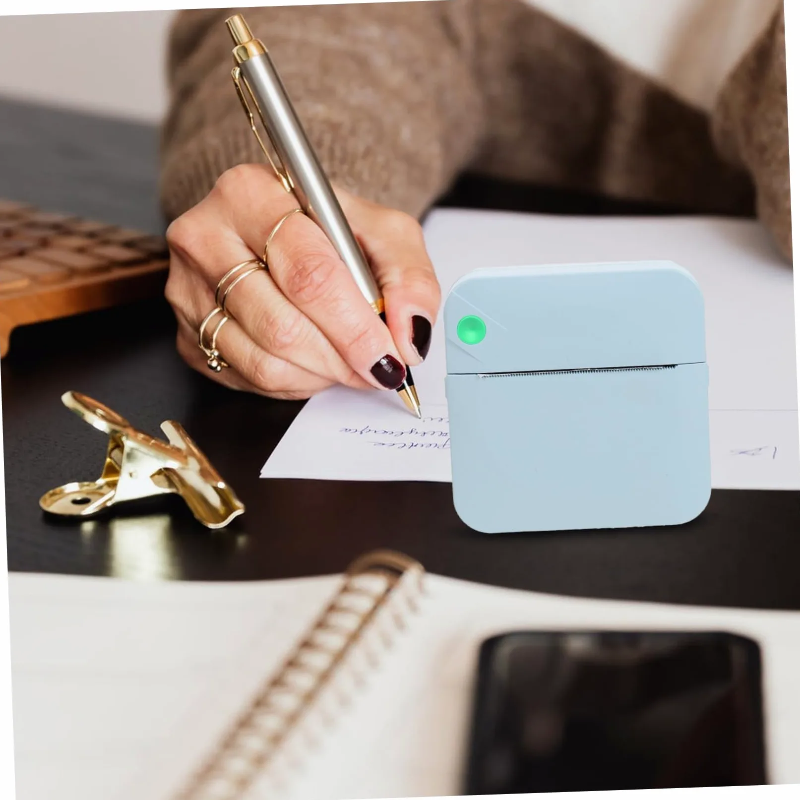 Veemoon Stampante Termica Portatile Etichettatrice Wireless Abs Ricaricabile per Ufficio Casa Studenti, Stampa Etichette Codici a Barre Foto Testo Grafica, Compatibile Smartphone, Colore