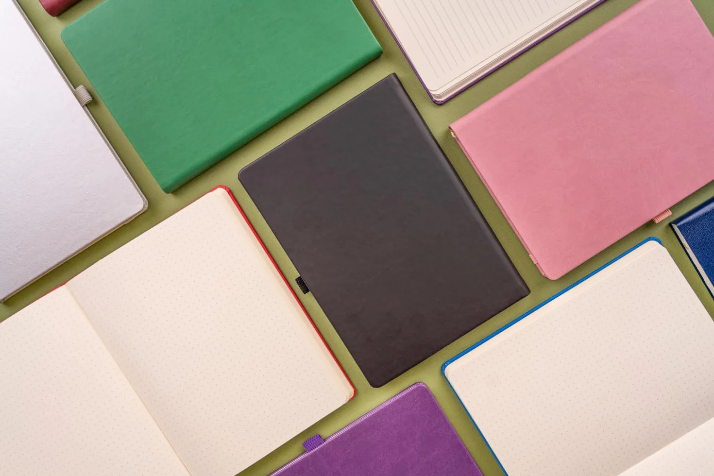 NOTIQUE Taccuino a righe con copertina rigida 15x21cm 192 pagine Bordeaux