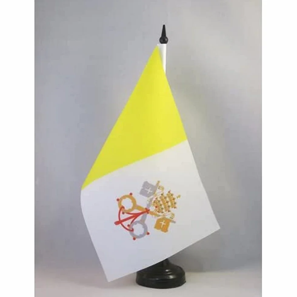 AZ FLAG Bandiera Da Tavolo Città Del Vaticano 21x14 cm
