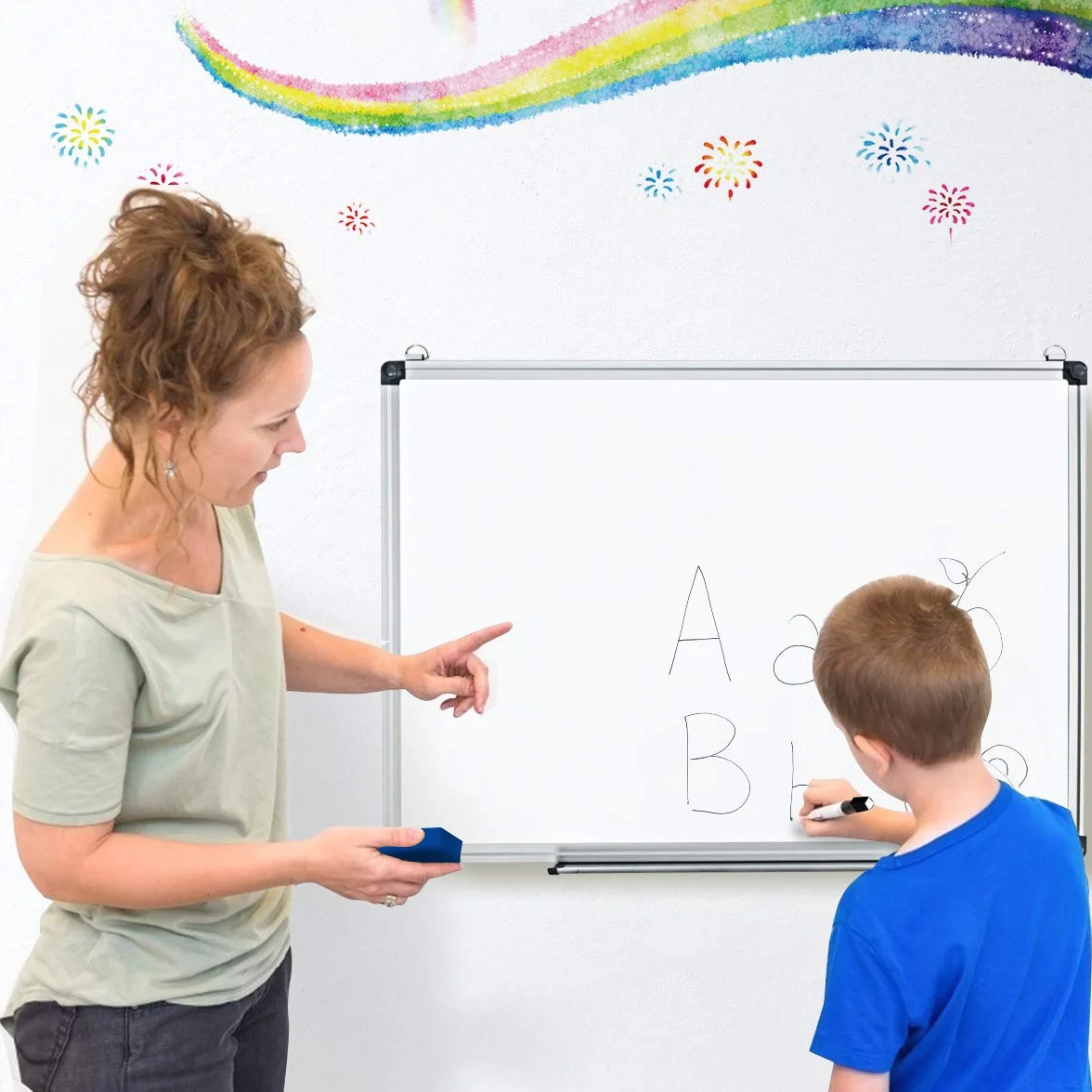 LIFEZEAL Lavagna Magnetica da Parete, Lavagna Magnetica per Calamite, Lavagna Bianca, con Ganci e Ripiano Rimovibile, Gomma, Penne e Particelle Magnetiche, Whiteboard per Ufficio e Scuola (70x50 cm)