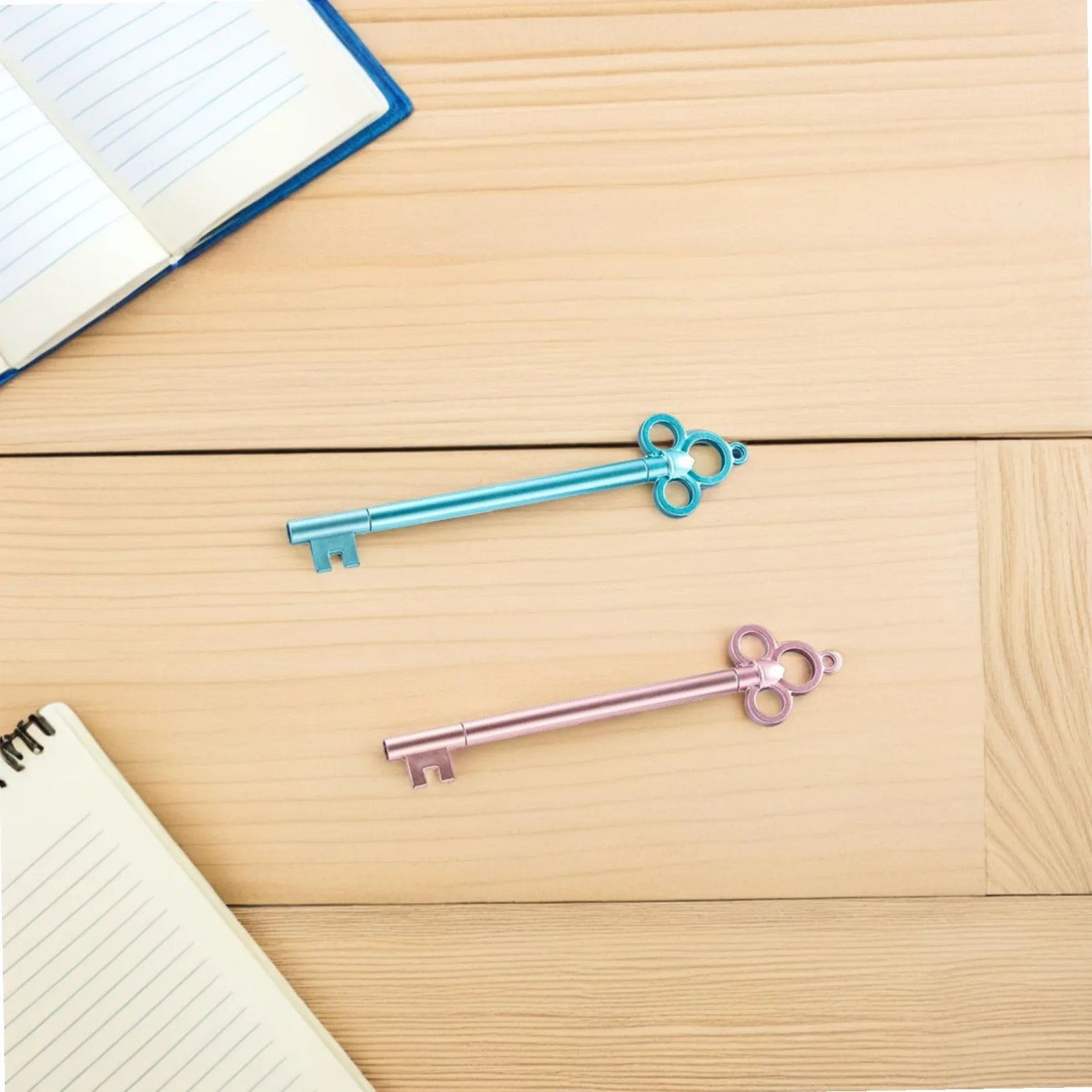 40 Pezzi 40 Penne a Sfera Gel a Forma di Chiave Blu e Rosa, Inchiostro Nero 0,5 MM, Set da 40 Pezzi, Accessori Cancelleria Retrò per Scuola e Ufficio, Regalo Creativo per Studenti