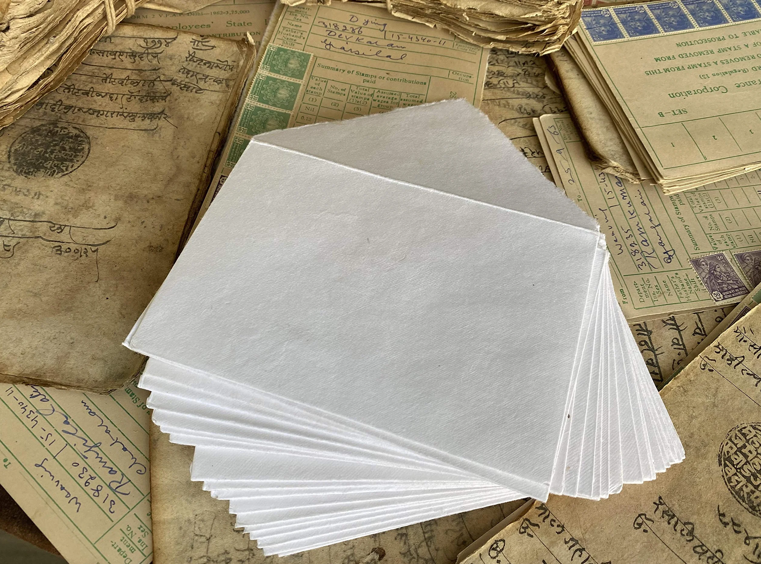Busta Bianca Fatta a Mano 5,25 x 7,25" 13x18 cm 25 Pezzi 150 GSM per Save The Date Inviti Matrimonio Calligrafia Letterpress