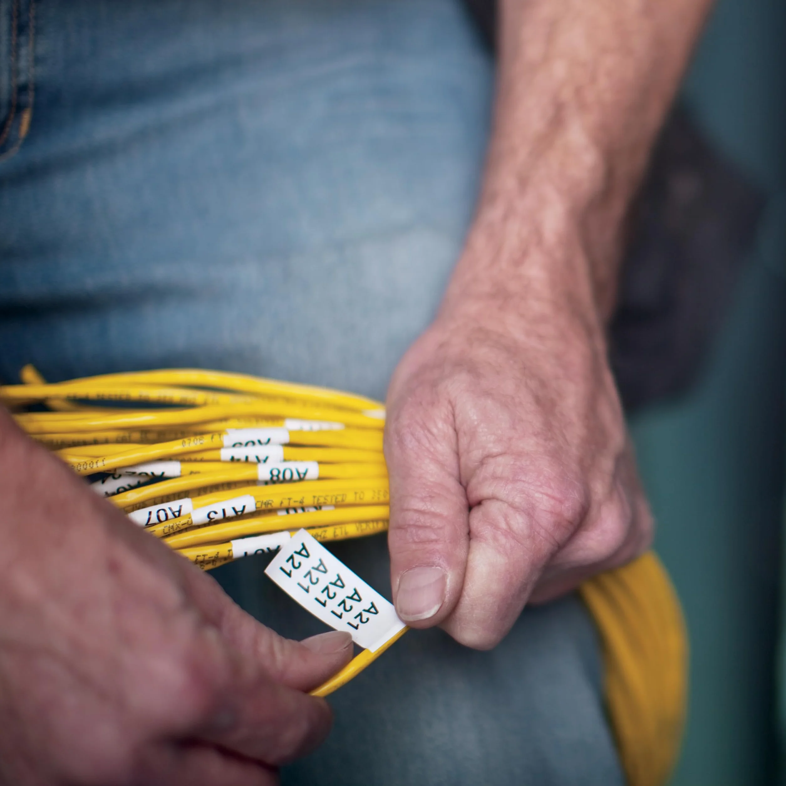 DYMO Rhino etichettatrice industriale multiuso kit con custodia QWERTY Giallo