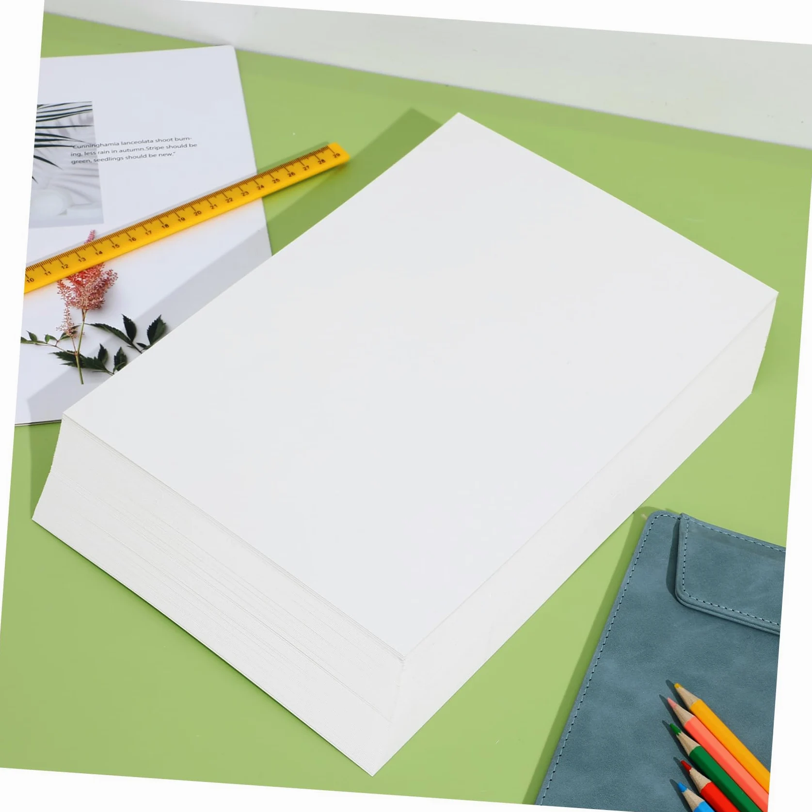 Carta per Stampante A4 100 Fogli in Pasta di Legno Beige | Formato Compatto, Ampia Compatibilità, per Piccolo Ufficio, Confezione Multipla