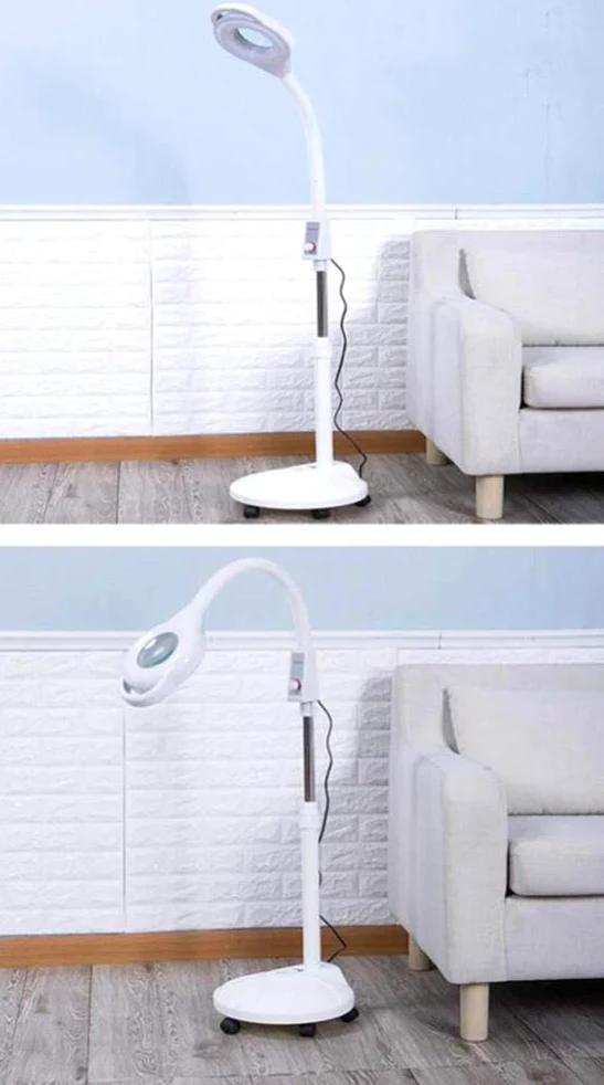 Lampada da Terra con Lente d'Ingrandimento - Lente d'Ingrandimento con Base a 5 Ruote e Braccio Flessibile - per lavori Professionali e Artigianali - Bianca