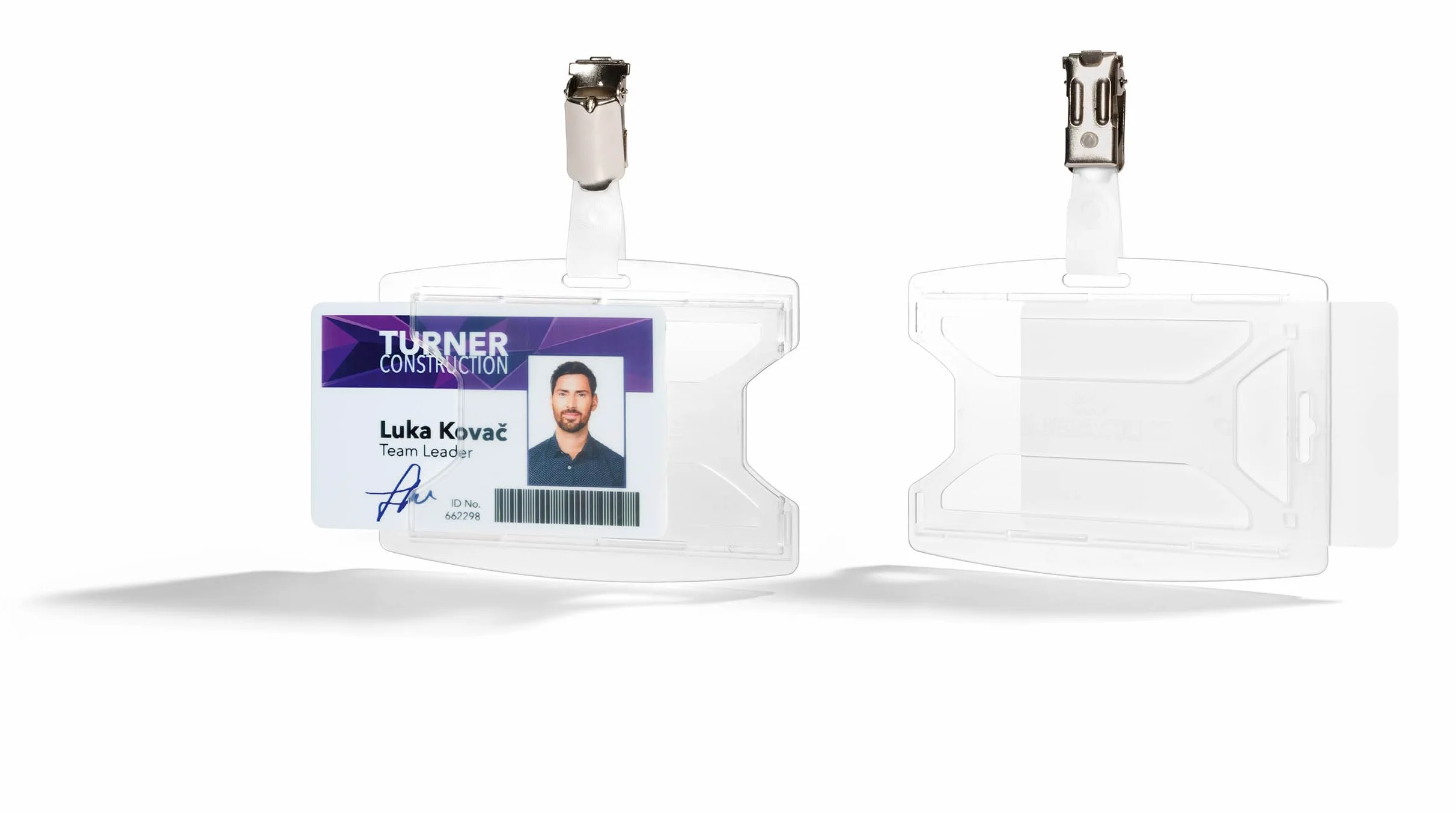 Durable Porta badge reXycle® con clip, 1 tessera, in PP riciclato al 70%, verticale o orizzontale, 54 x 85 mm, porta badge trasparente, confezione da 25 pezzi, 896119