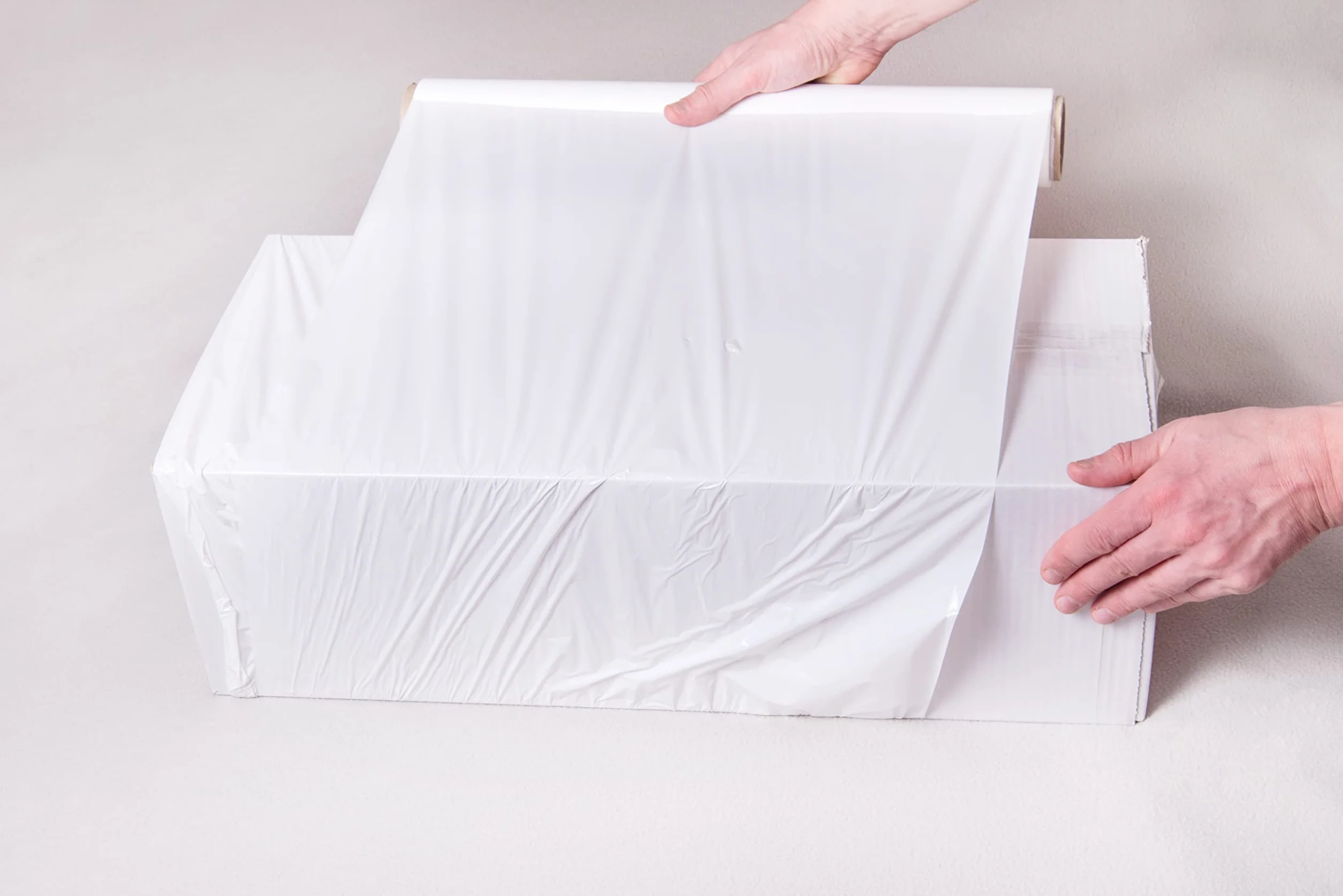 OFITURIA Pellicola bianca per imballaggio da 50 cm x 200 metri di lunghezza – rotolo di pellicola elastica manuale per l'imballaggio industriale – 10 unità