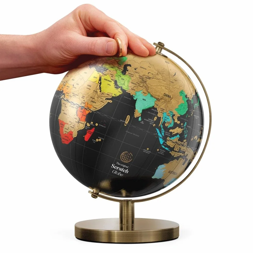 Luckies Of London Mappamondo da grattare, mappa del mondo da grattare, mappamondo per adulti, mappa da grattare e mappa di viaggio, gadget da scrivania per uomini e decorazioni da scrivania, regali da