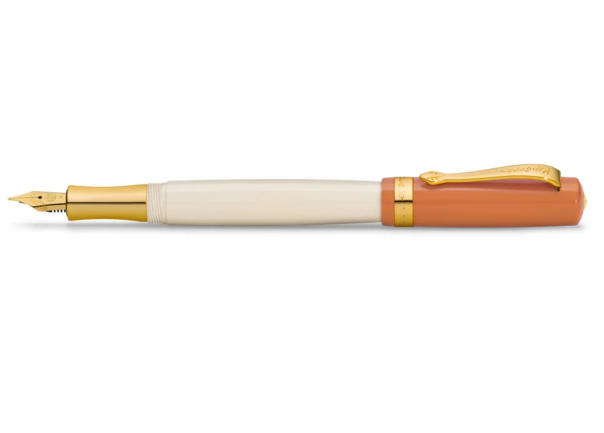 Kaweco STUDENT - Penna stilografica 70's Soul I Premium per cartucce d'inchiostro, con pennino in acciaio di alta qualità in arancione e crema, penna stilografica nostalgica di lusso da 16 cm