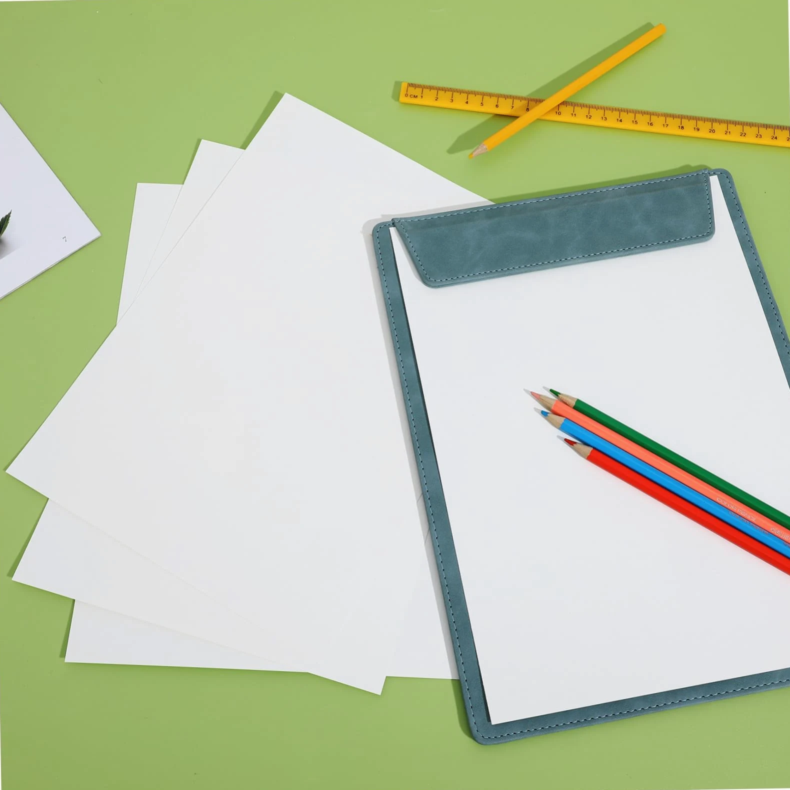 Carta per Stampante A4 Beige in Polpa di Legno, 100 Fogli | Formato Compatto, Superficie Liscia, Stampa Nitida, Adatta a Piccolo Ufficio e Uso Multi