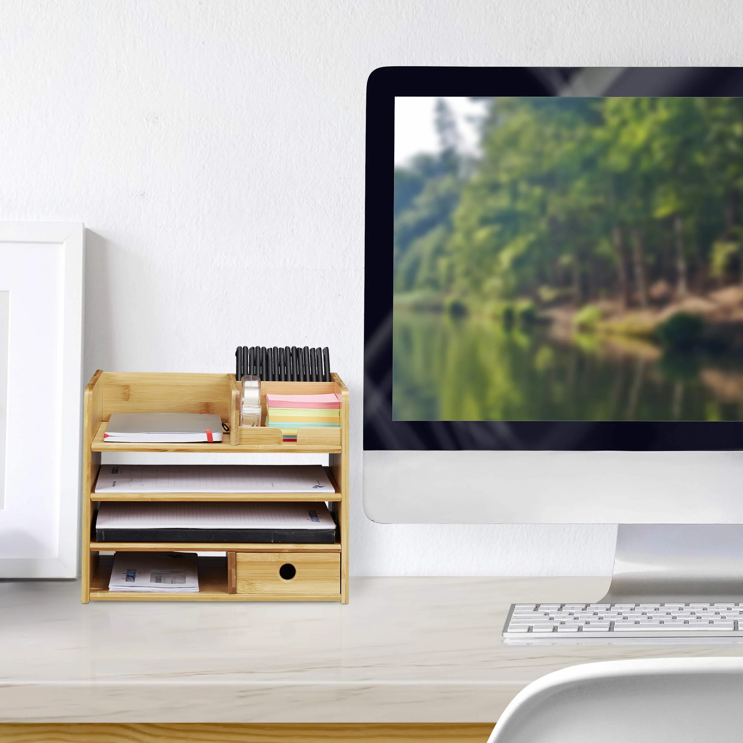 Relaxdays Portaoggetti da Scrivania, Portalettere A4, Desk Organizer per Penne e Blocco Appunti, Organizzatore, bambù, Naturale, 26 x 33 x 24 cm