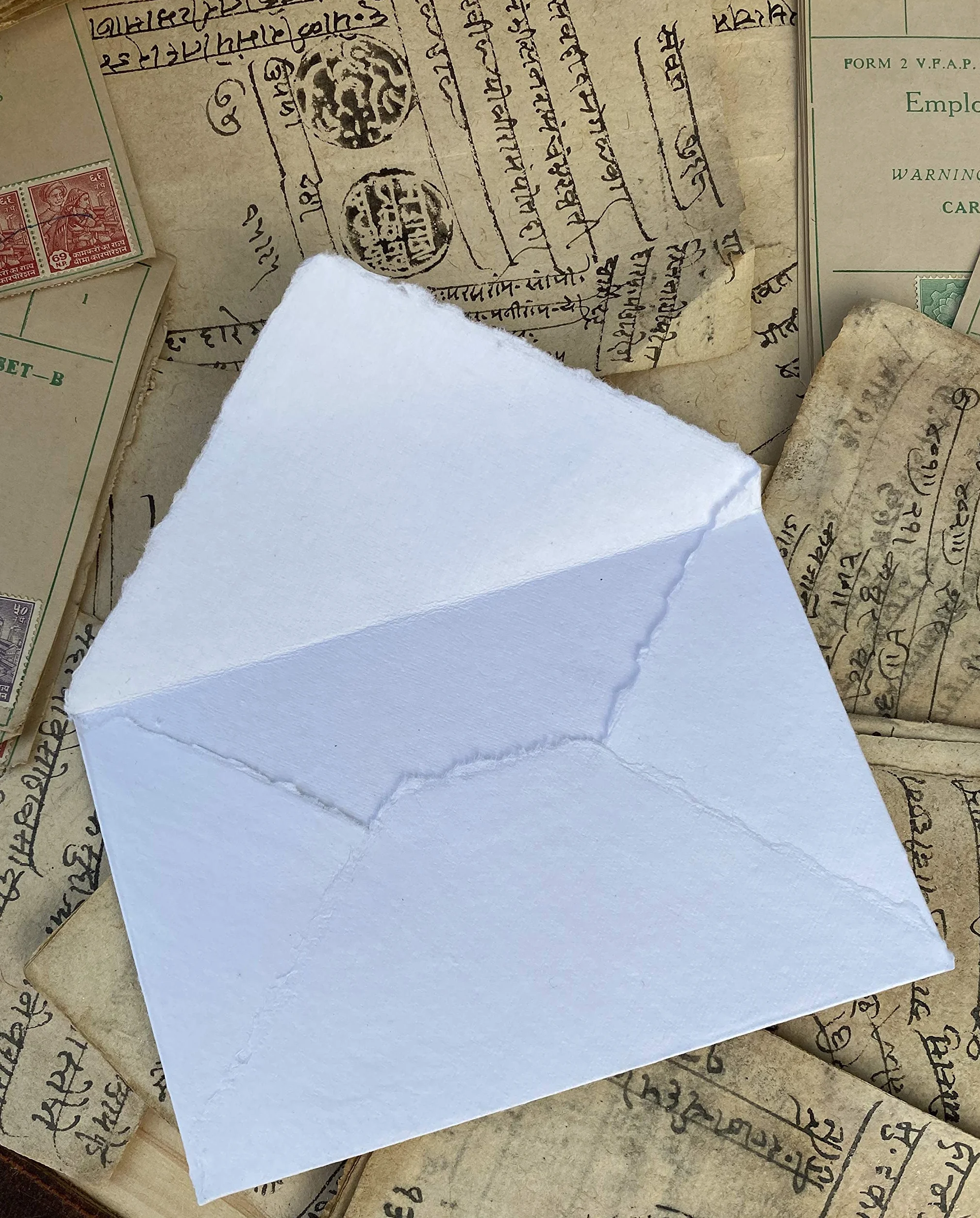 Busta Bianca Fatta a Mano 5,25 x 7,25" 13x18 cm 25 Pezzi 150 GSM per Save The Date Inviti Matrimonio Calligrafia Letterpress
