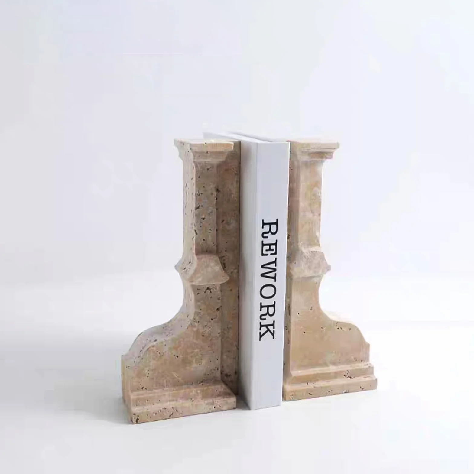 Set di 2 fermalibri in travertino moderno, design Arco di Trionfo, porta libri in pietra naturale per scrivania e mensola (2 pezzi, 1 set, Arco di Trionfo)