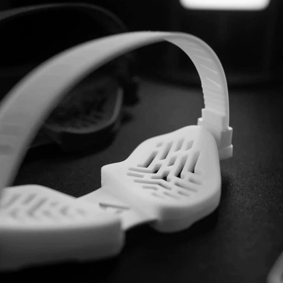 Deltahub Carpio G2.0 Poggiapolsi ergonomico per mouse da gioco, supporto anti-fatica, scorrimento fluido (S, destro, bianco)