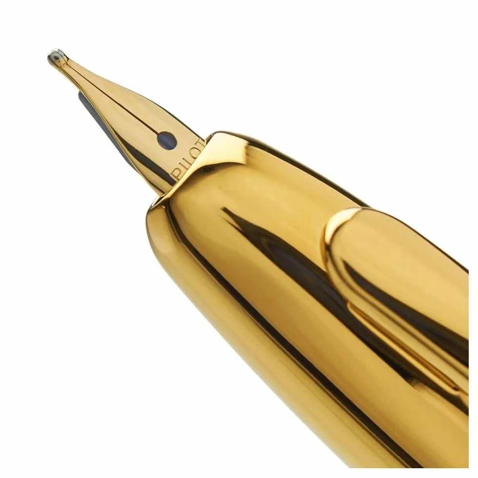 Pilot Pen 1040001M, Stilografica Capless Gold, con Meccanismo a Pressione e Finiture Placcate Oro, Pennino Misura M, Nero, in Confezione con Converter e Cartuccia Nera