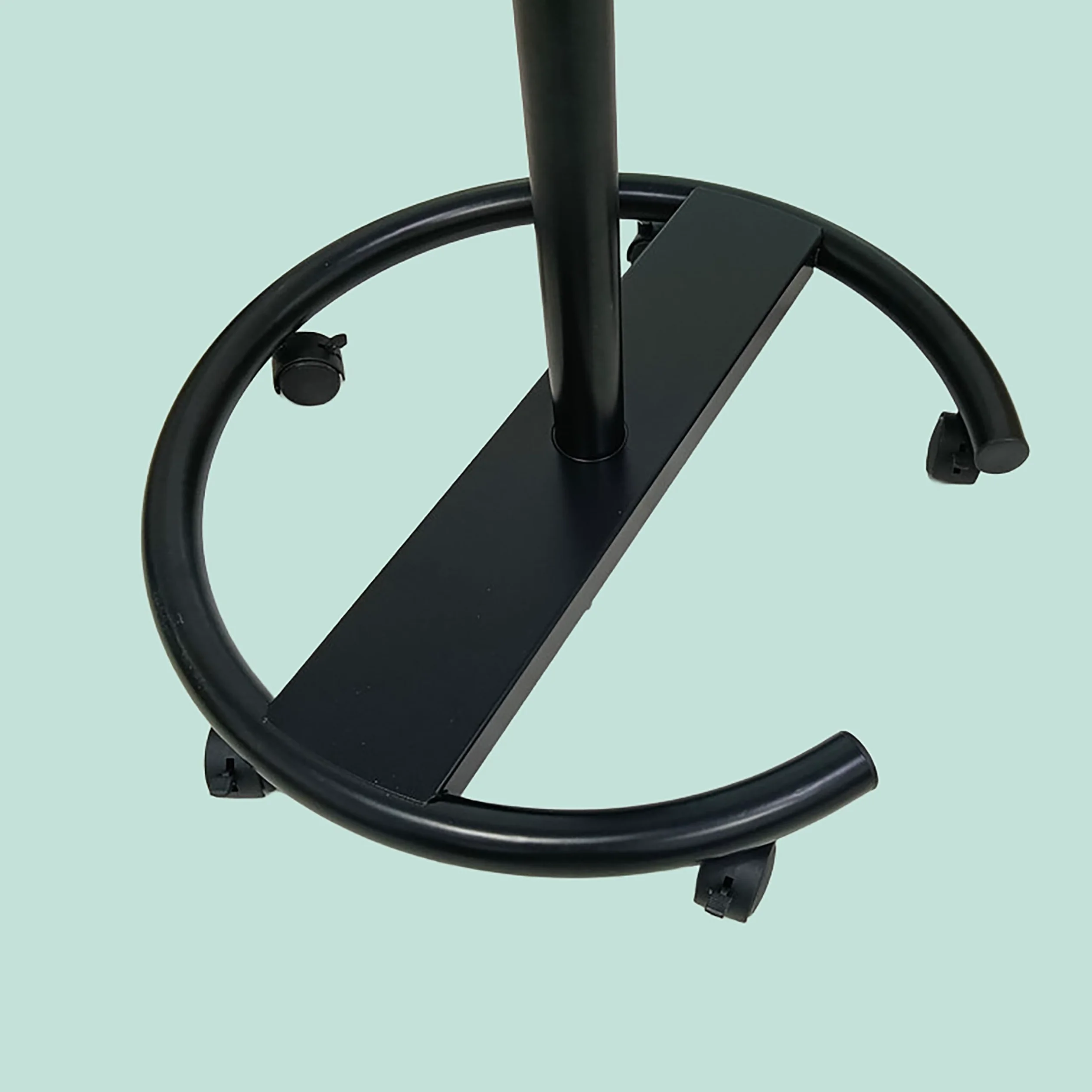 Lavagna a fogli mobili Relaxdays, magnetica, regolabile, con ruote, porta pennarelli, alluminio, 100x70 cm, nera.
