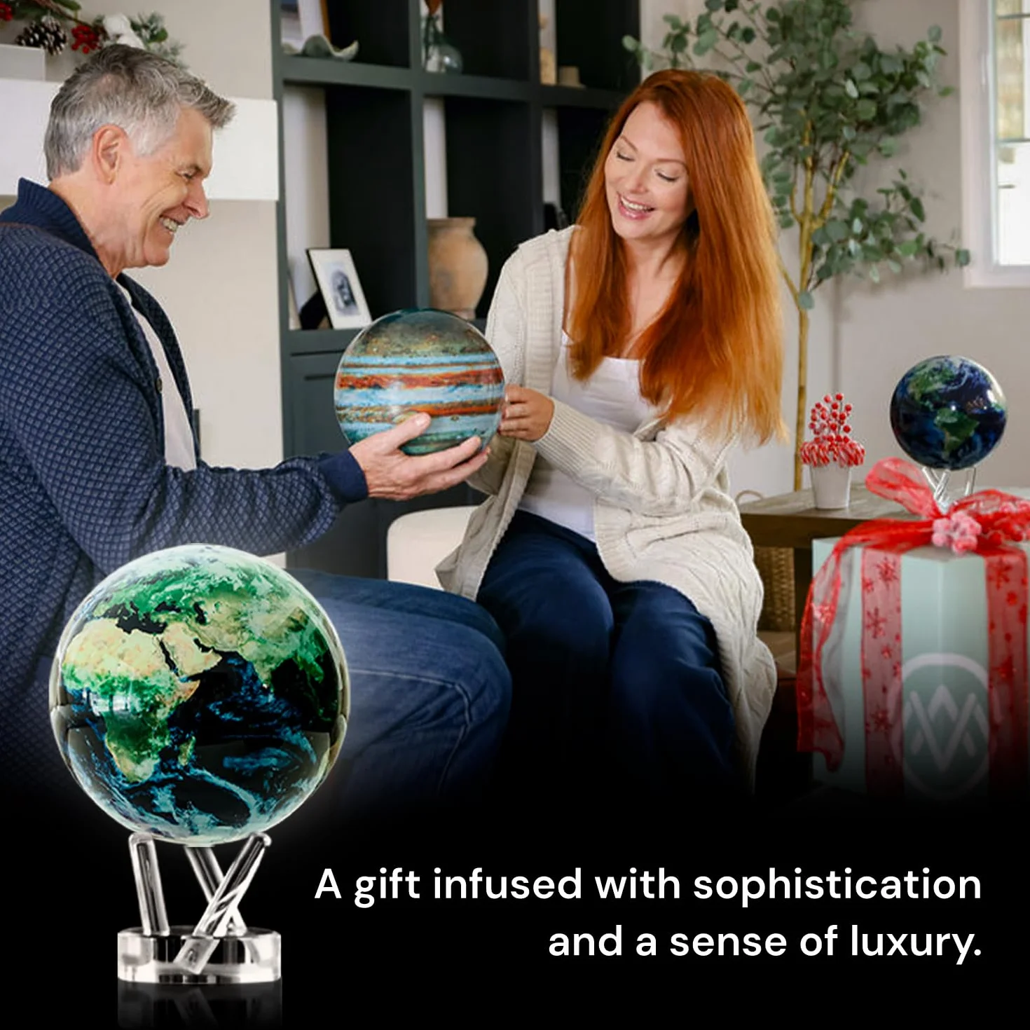 MOVA Globes Venere Classico (4,5") | Mappamondo Auto-Rotante a Energia Luminosa |Silenzioso, Senza Batterie né Fili |Decorazione da Scrivania o Idea Regalo Globo Spazio