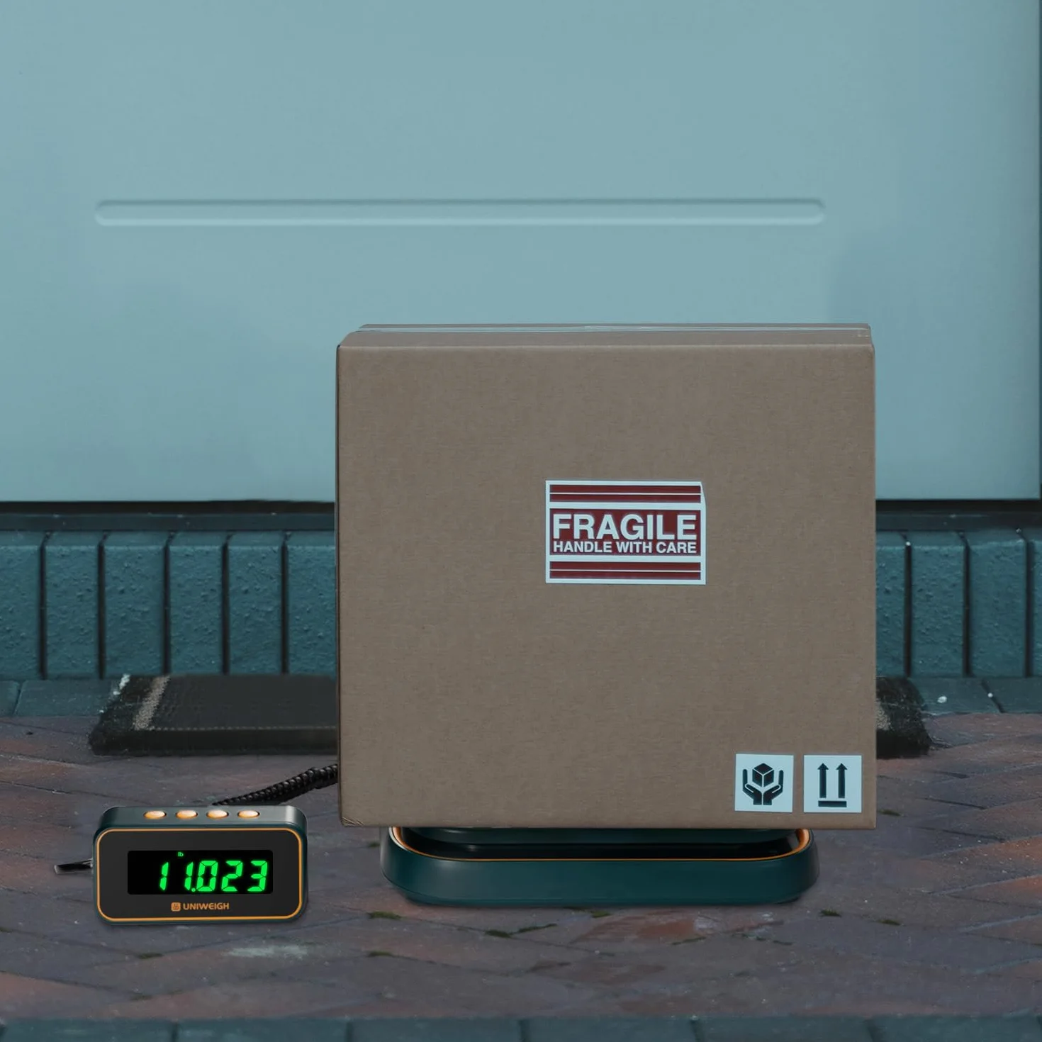 UNIWEIGH Bilancia postale digitale per pacco, 86 lb/0,1 oz per pacco-funzione di mantenimento e tara, bilancia di affrancatura, supporto pieghevole per bilancia postale, include batterie e cavo USB