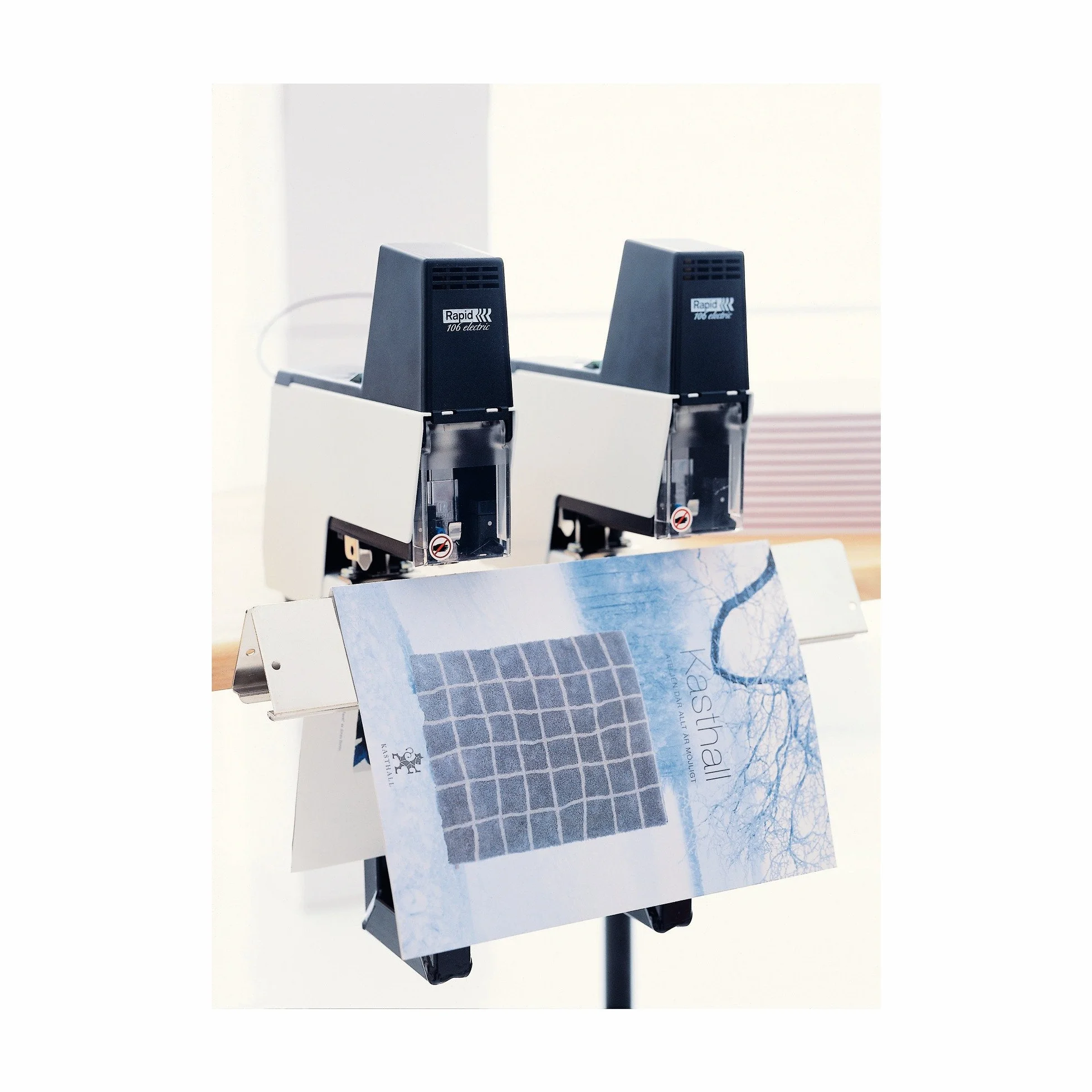 RAPID 106e CLASSIC Cucitrice Elettrica a Sella 50 fg Bianco/Nero
